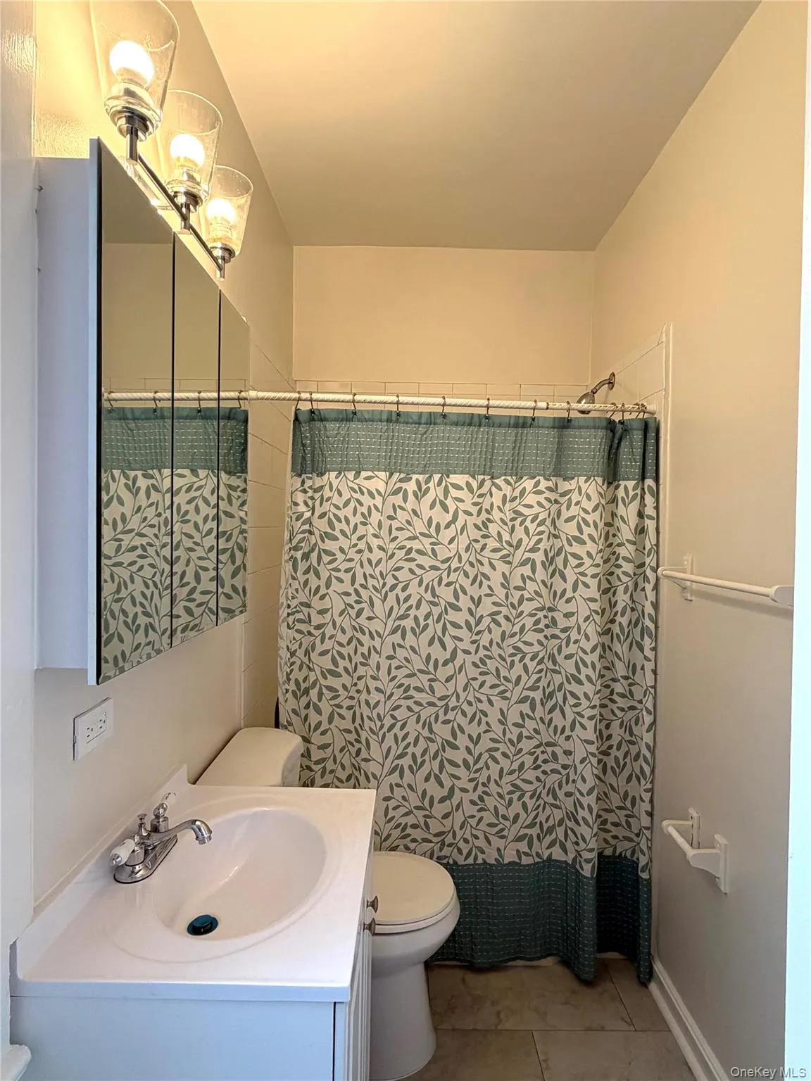 1 Trinity Place, New Rochelle, NY, 2 Bedrooms Bedrooms, 4 Rooms Rooms,2 BathroomsBathrooms,Residential Lease,For Rent,Trinity,0,1049051 1 Trinity Place, New Rochelle, NY, 2 Bedrooms Bedrooms, 4 Rooms Rooms,2 BathroomsBathrooms,Residential Lease,For Rent,Trinity,0,1049051