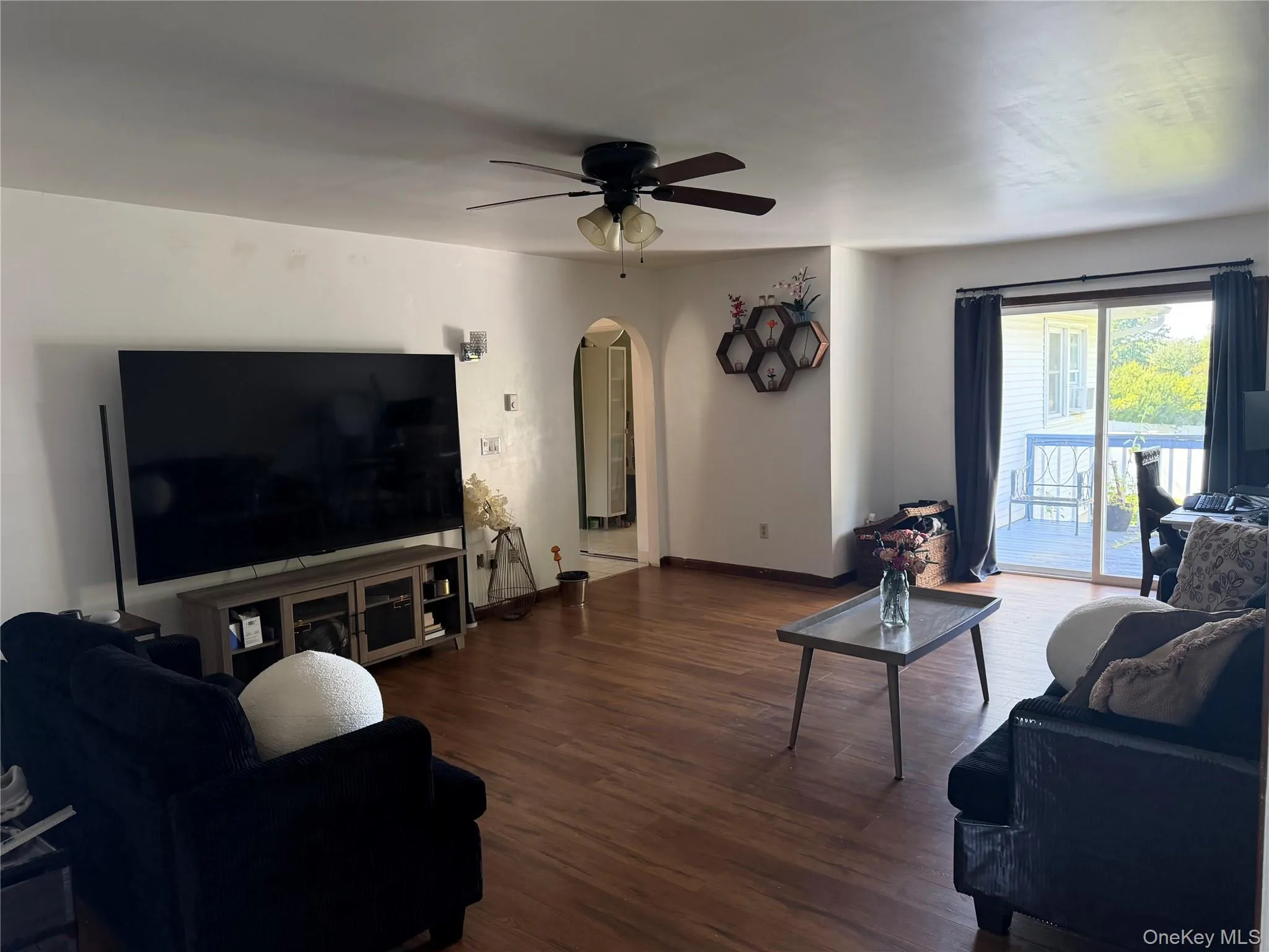 1413 Goshen Turnpike, Middletown, NY, 4 Bedrooms Bedrooms, 6 Rooms Rooms,2 BathroomsBathrooms,Residential,For Rent,Goshen,0,1049053 1413 Goshen Turnpike, Middletown, NY, 4 Bedrooms Bedrooms, 6 Rooms Rooms,2 BathroomsBathrooms,Residential,For Rent,Goshen,0,1049053