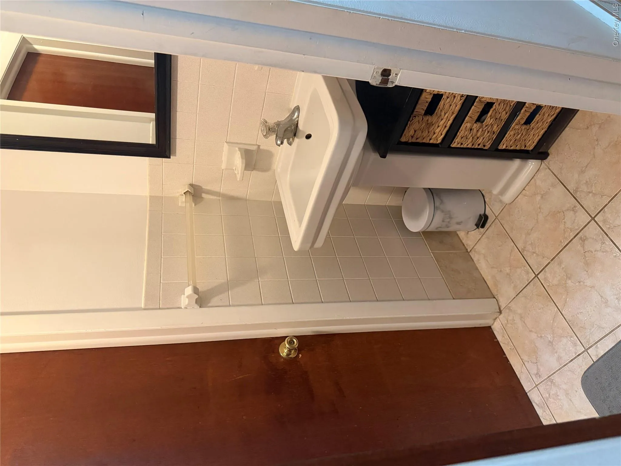 1413 Goshen Turnpike, Middletown, NY, 4 Bedrooms Bedrooms, 6 Rooms Rooms,2 BathroomsBathrooms,Residential,For Rent,Goshen,0,1049053 1413 Goshen Turnpike, Middletown, NY, 4 Bedrooms Bedrooms, 6 Rooms Rooms,2 BathroomsBathrooms,Residential,For Rent,Goshen,0,1049053