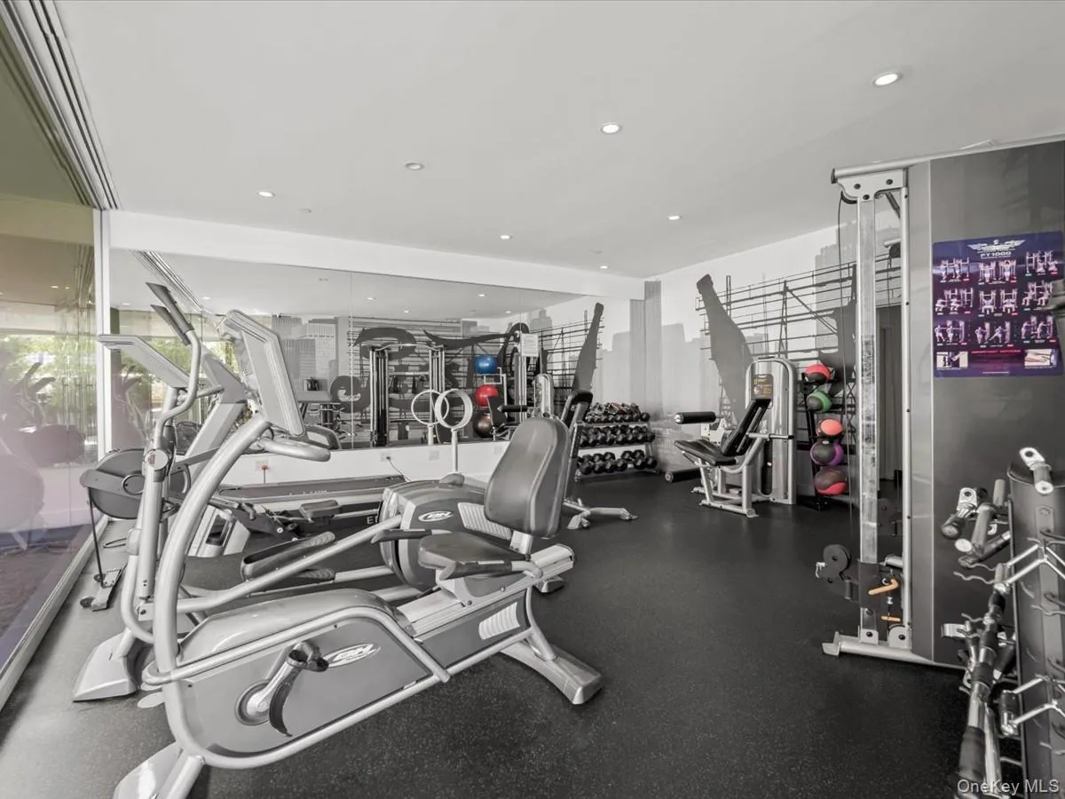 519 Borden Avenue, New York, NY, 1 Bedroom Bedrooms, 4 Rooms Rooms,1 BathroomBathrooms,Residential,For Rent,Borden,0,1049054 519 Borden Avenue, New York, NY, 1 Bedroom Bedrooms, 4 Rooms Rooms,1 BathroomBathrooms,Residential,For Rent,Borden,0,1049054