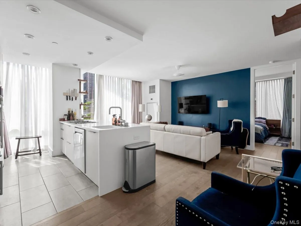 519 Borden Avenue, New York, NY, 1 Bedroom Bedrooms, 4 Rooms Rooms,1 BathroomBathrooms,Residential,For Rent,Borden,0,1049054 519 Borden Avenue, New York, NY, 1 Bedroom Bedrooms, 4 Rooms Rooms,1 BathroomBathrooms,Residential,For Rent,Borden,0,1049054