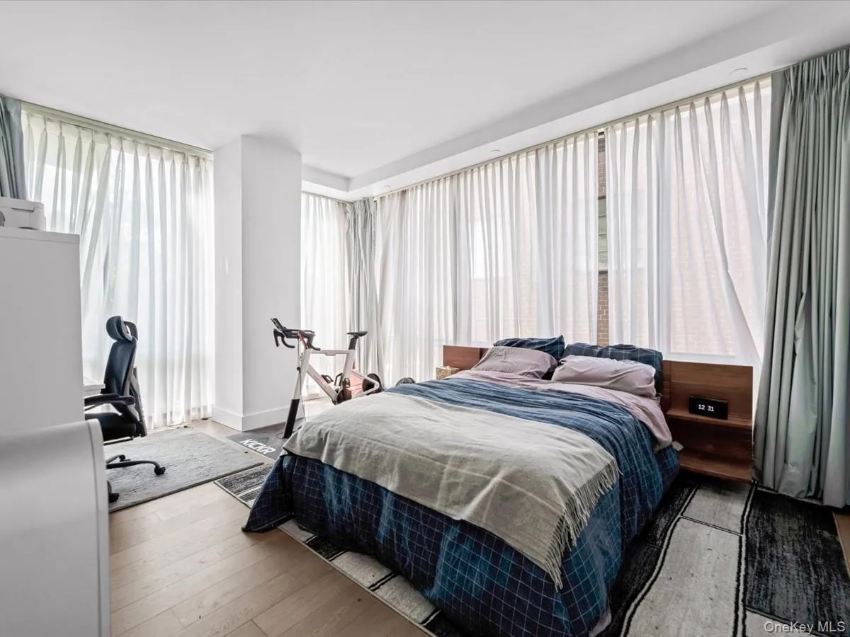 519 Borden Avenue, New York, NY, 1 Bedroom Bedrooms, 4 Rooms Rooms,1 BathroomBathrooms,Residential,For Rent,Borden,0,1049054 519 Borden Avenue, New York, NY, 1 Bedroom Bedrooms, 4 Rooms Rooms,1 BathroomBathrooms,Residential,For Rent,Borden,0,1049054