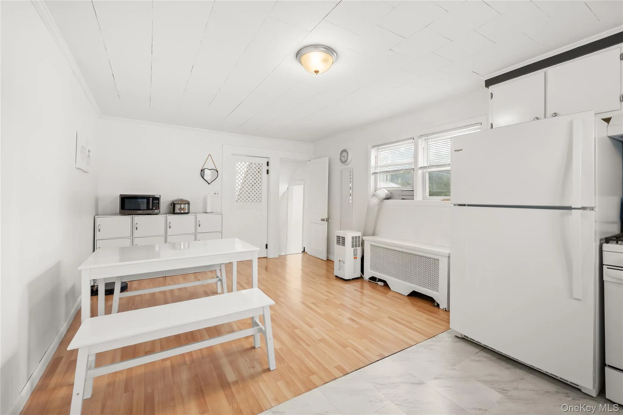 368 Catskill Avenue, Babylon, NY, 3 Bedrooms Bedrooms, 5 Rooms Rooms,2 BathroomsBathrooms,Residential,For Rent,Catskill,0,1049062 368 Catskill Avenue, Babylon, NY, 3 Bedrooms Bedrooms, 5 Rooms Rooms,2 BathroomsBathrooms,Residential,For Rent,Catskill,0,1049062