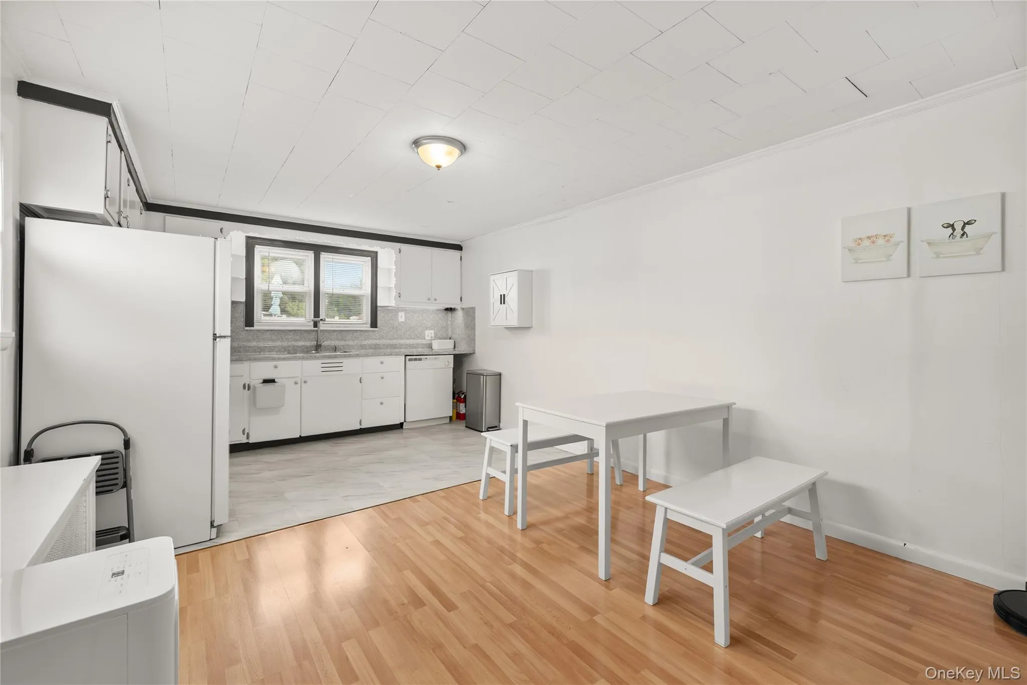 368 Catskill Avenue, Babylon, NY, 3 Bedrooms Bedrooms, 5 Rooms Rooms,2 BathroomsBathrooms,Residential,For Rent,Catskill,0,1049062 368 Catskill Avenue, Babylon, NY, 3 Bedrooms Bedrooms, 5 Rooms Rooms,2 BathroomsBathrooms,Residential,For Rent,Catskill,0,1049062