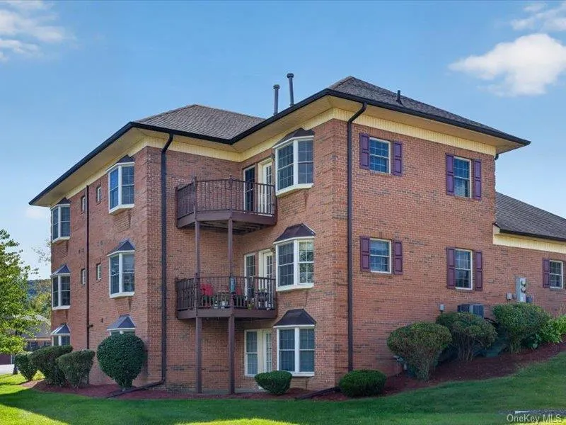 116 High Point Circle, Newburgh (town), NY, 2 Bedrooms Bedrooms, 5 Rooms Rooms,2 BathroomsBathrooms,Residential,For Rent,High Point,0,1049067 116 High Point Circle, Newburgh (town), NY, 2 Bedrooms Bedrooms, 5 Rooms Rooms,2 BathroomsBathrooms,Residential,For Rent,High Point,0,1049067