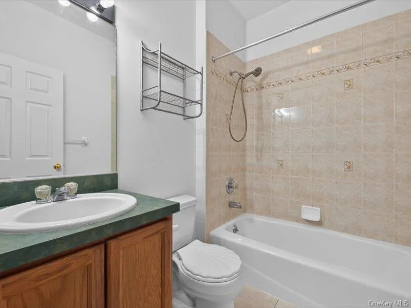 116 High Point Circle, Newburgh (town), NY, 2 Bedrooms Bedrooms, 5 Rooms Rooms,2 BathroomsBathrooms,Residential,For Rent,High Point,0,1049067 116 High Point Circle, Newburgh (town), NY, 2 Bedrooms Bedrooms, 5 Rooms Rooms,2 BathroomsBathrooms,Residential,For Rent,High Point,0,1049067
