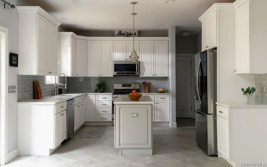 136 Stratford Drive, Poughkeepsie, NY, 4 Bedrooms Bedrooms, 9 Rooms Rooms,3 BathroomsBathrooms,Residential,For Rent,Stratford,0,1049068 136 Stratford Drive, Poughkeepsie, NY, 4 Bedrooms Bedrooms, 9 Rooms Rooms,3 BathroomsBathrooms,Residential,For Rent,Stratford,0,1049068
