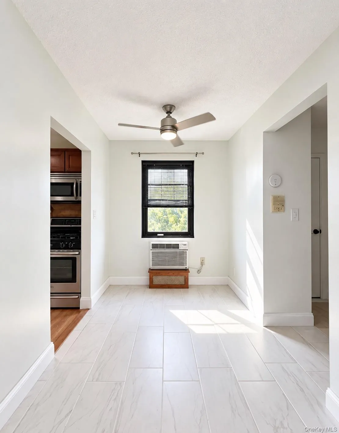 136-73 68th Dr, New York, NY, 1 Bedroom Bedrooms, 4 Rooms Rooms,1 BathroomBathrooms,Residential,For Rent,68th Dr,0,1049071 136-73 68th Dr, New York, NY, 1 Bedroom Bedrooms, 4 Rooms Rooms,1 BathroomBathrooms,Residential,For Rent,68th Dr,0,1049071