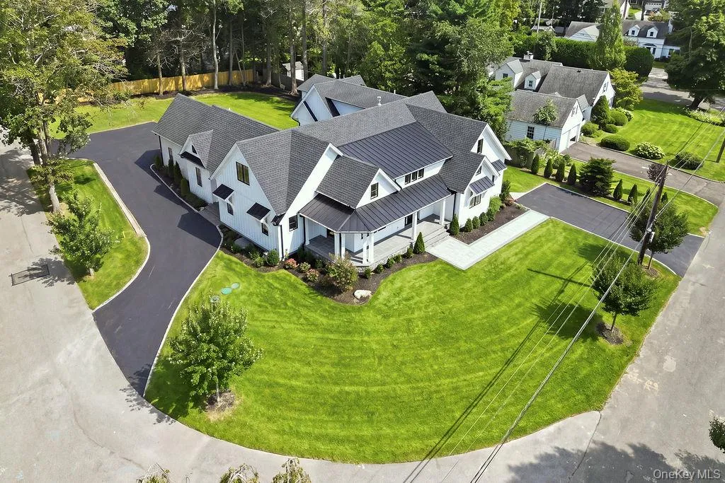 1 Timothy Lane, Huntington, NY, 4 Bedrooms Bedrooms, 7 Rooms Rooms,3 BathroomsBathrooms,Residential,For Rent,Timothy,0,1049073 1 Timothy Lane, Huntington, NY, 4 Bedrooms Bedrooms, 7 Rooms Rooms,3 BathroomsBathrooms,Residential,For Rent,Timothy,0,1049073