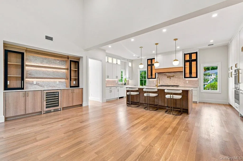 1 Timothy Lane, Huntington, NY, 4 Bedrooms Bedrooms, 7 Rooms Rooms,3 BathroomsBathrooms,Residential,For Rent,Timothy,0,1049073 1 Timothy Lane, Huntington, NY, 4 Bedrooms Bedrooms, 7 Rooms Rooms,3 BathroomsBathrooms,Residential,For Rent,Timothy,0,1049073