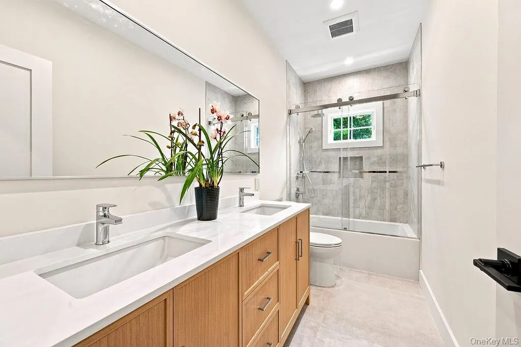 1 Timothy Lane, Huntington, NY, 4 Bedrooms Bedrooms, 7 Rooms Rooms,3 BathroomsBathrooms,Residential,For Rent,Timothy,0,1049073 1 Timothy Lane, Huntington, NY, 4 Bedrooms Bedrooms, 7 Rooms Rooms,3 BathroomsBathrooms,Residential,For Rent,Timothy,0,1049073