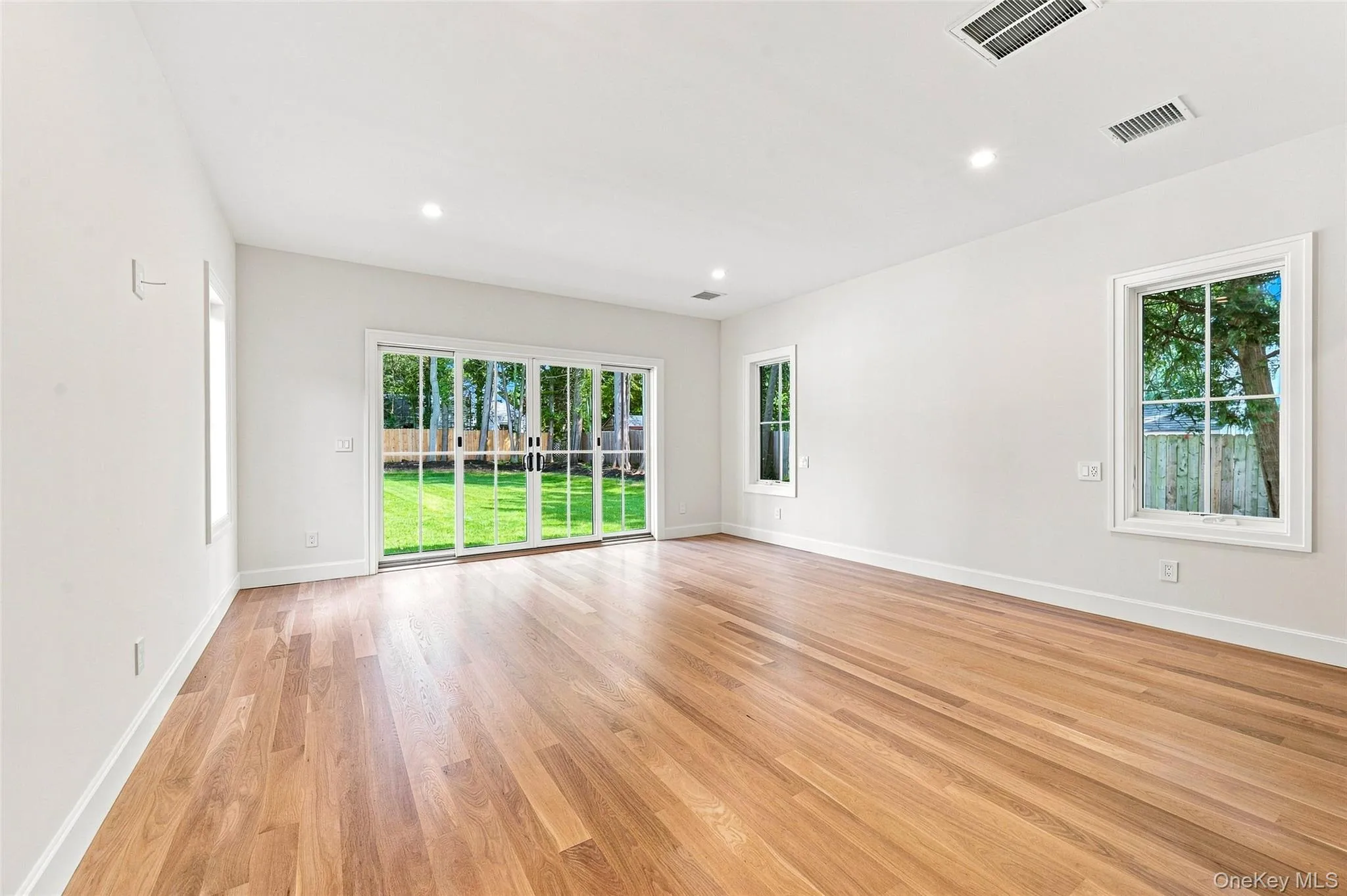 1 Timothy Lane, Huntington, NY, 4 Bedrooms Bedrooms, 7 Rooms Rooms,3 BathroomsBathrooms,Residential,For Rent,Timothy,0,1049073 1 Timothy Lane, Huntington, NY, 4 Bedrooms Bedrooms, 7 Rooms Rooms,3 BathroomsBathrooms,Residential,For Rent,Timothy,0,1049073