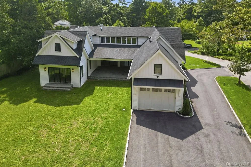 1 Timothy Lane, Huntington, NY, 4 Bedrooms Bedrooms, 7 Rooms Rooms,3 BathroomsBathrooms,Residential,For Rent,Timothy,0,1049073 1 Timothy Lane, Huntington, NY, 4 Bedrooms Bedrooms, 7 Rooms Rooms,3 BathroomsBathrooms,Residential,For Rent,Timothy,0,1049073