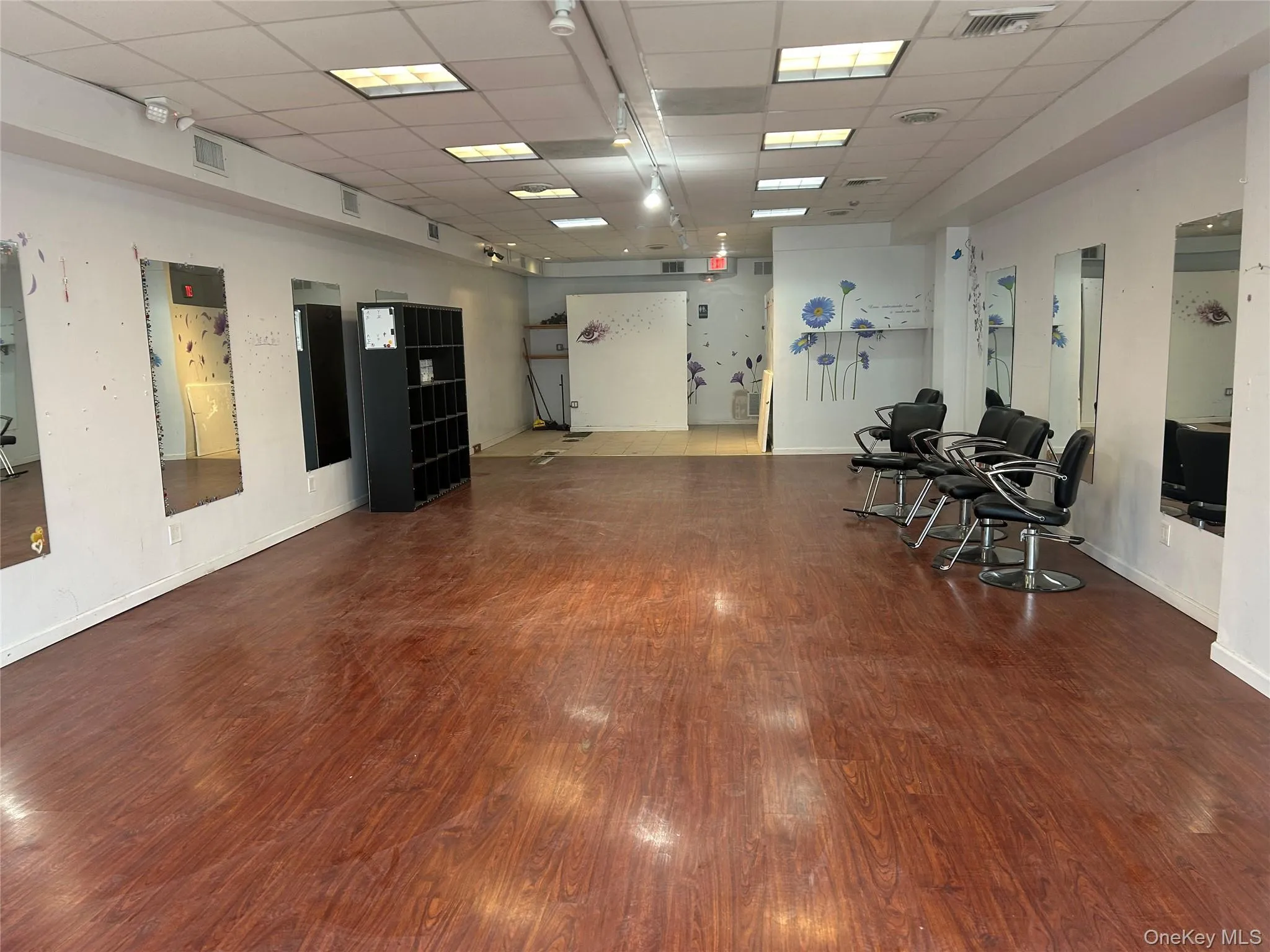 565 Broadway, Oyster Bay, NY, ,Commercial Lease,For Rent,Broadway,0,1049076 565 Broadway, Oyster Bay, NY, ,Commercial Lease,For Rent,Broadway,0,1049076
