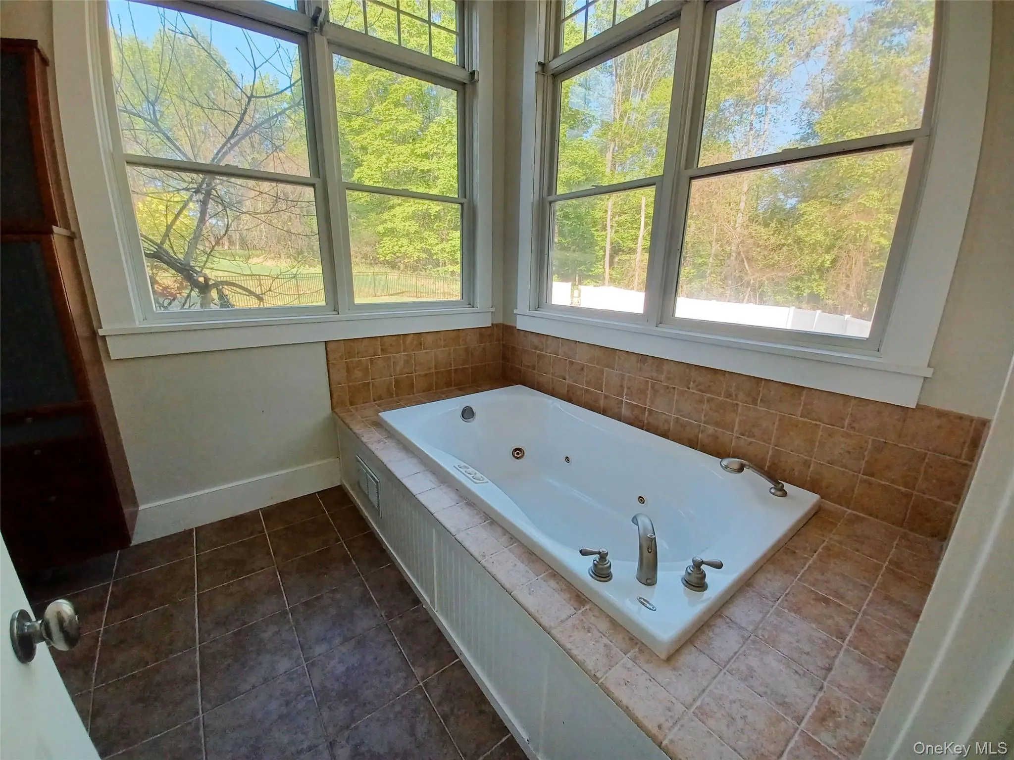 11 Hedges Road, Warwick (town), NY, 5 Bedrooms Bedrooms, 10 Rooms Rooms,3 BathroomsBathrooms,Residential,For Rent,Hedges,0,1049078 11 Hedges Road, Warwick (town), NY, 5 Bedrooms Bedrooms, 10 Rooms Rooms,3 BathroomsBathrooms,Residential,For Rent,Hedges,0,1049078