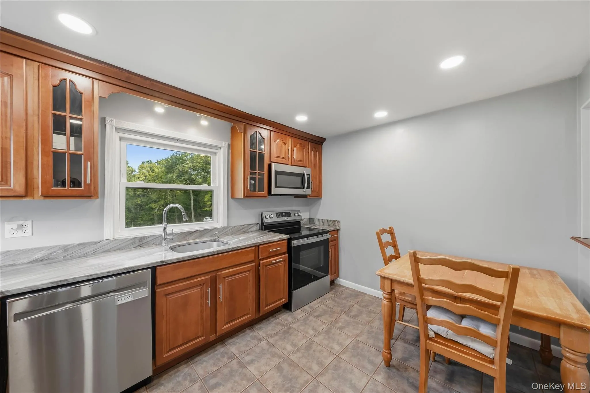 48 Lake Side Drive, New Windsor, NY, 3 Bedrooms Bedrooms, 5 Rooms Rooms,2 BathroomsBathrooms,Residential,For Rent,Lake Side,0,1049082 48 Lake Side Drive, New Windsor, NY, 3 Bedrooms Bedrooms, 5 Rooms Rooms,2 BathroomsBathrooms,Residential,For Rent,Lake Side,0,1049082