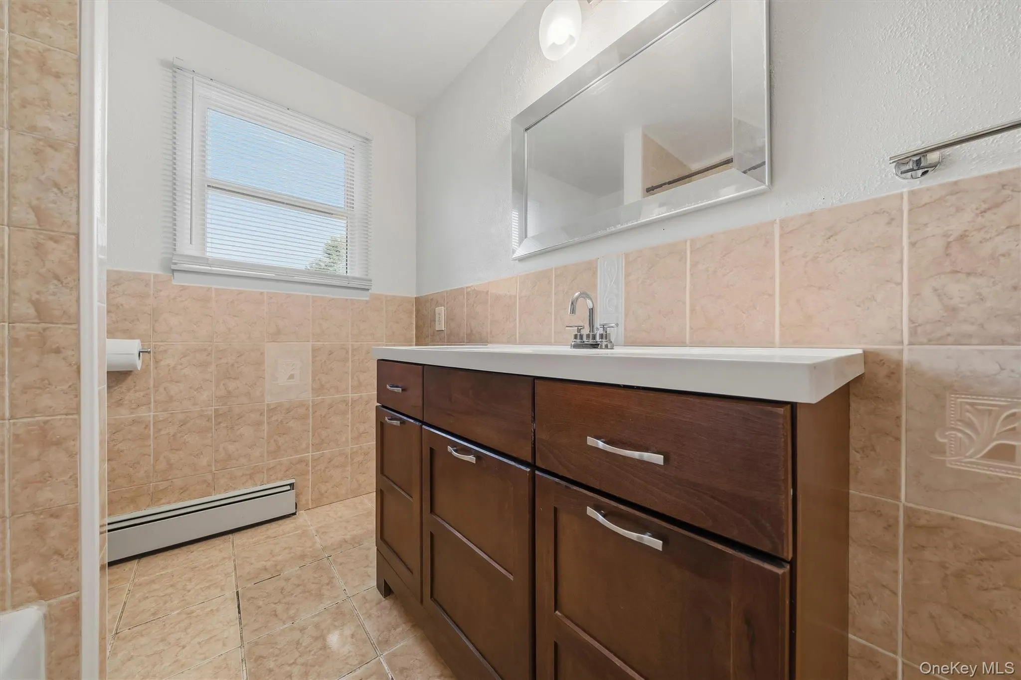 48 Lake Side Drive, New Windsor, NY, 3 Bedrooms Bedrooms, 5 Rooms Rooms,2 BathroomsBathrooms,Residential,For Rent,Lake Side,0,1049082 48 Lake Side Drive, New Windsor, NY, 3 Bedrooms Bedrooms, 5 Rooms Rooms,2 BathroomsBathrooms,Residential,For Rent,Lake Side,0,1049082