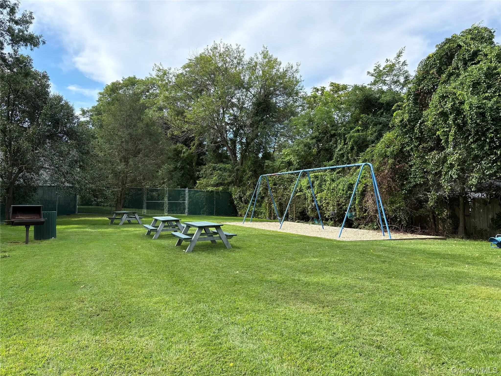 107 Richmond Boulevard, Islip, NY, 2 Bedrooms Bedrooms, 5 Rooms Rooms,1 BathroomBathrooms,Residential,For Rent,Richmond,0,1049083 107 Richmond Boulevard, Islip, NY, 2 Bedrooms Bedrooms, 5 Rooms Rooms,1 BathroomBathrooms,Residential,For Rent,Richmond,0,1049083