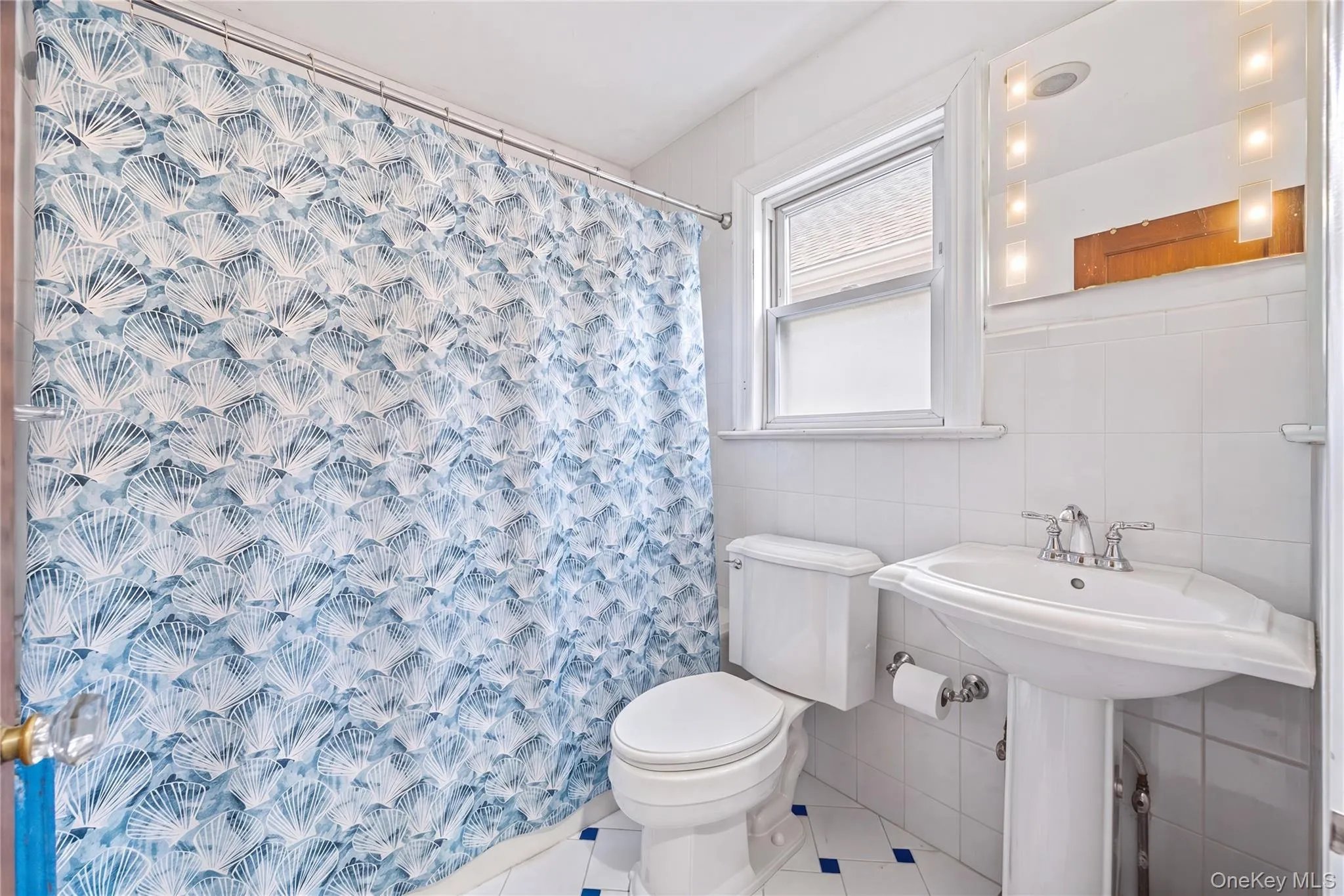 432 Bedford Avenue, Mount Vernon, NY, 4 Bedrooms Bedrooms, 8 Rooms Rooms,1 BathroomBathrooms,Residential,For Rent,Bedford,0,1049085 432 Bedford Avenue, Mount Vernon, NY, 4 Bedrooms Bedrooms, 8 Rooms Rooms,1 BathroomBathrooms,Residential,For Rent,Bedford,0,1049085