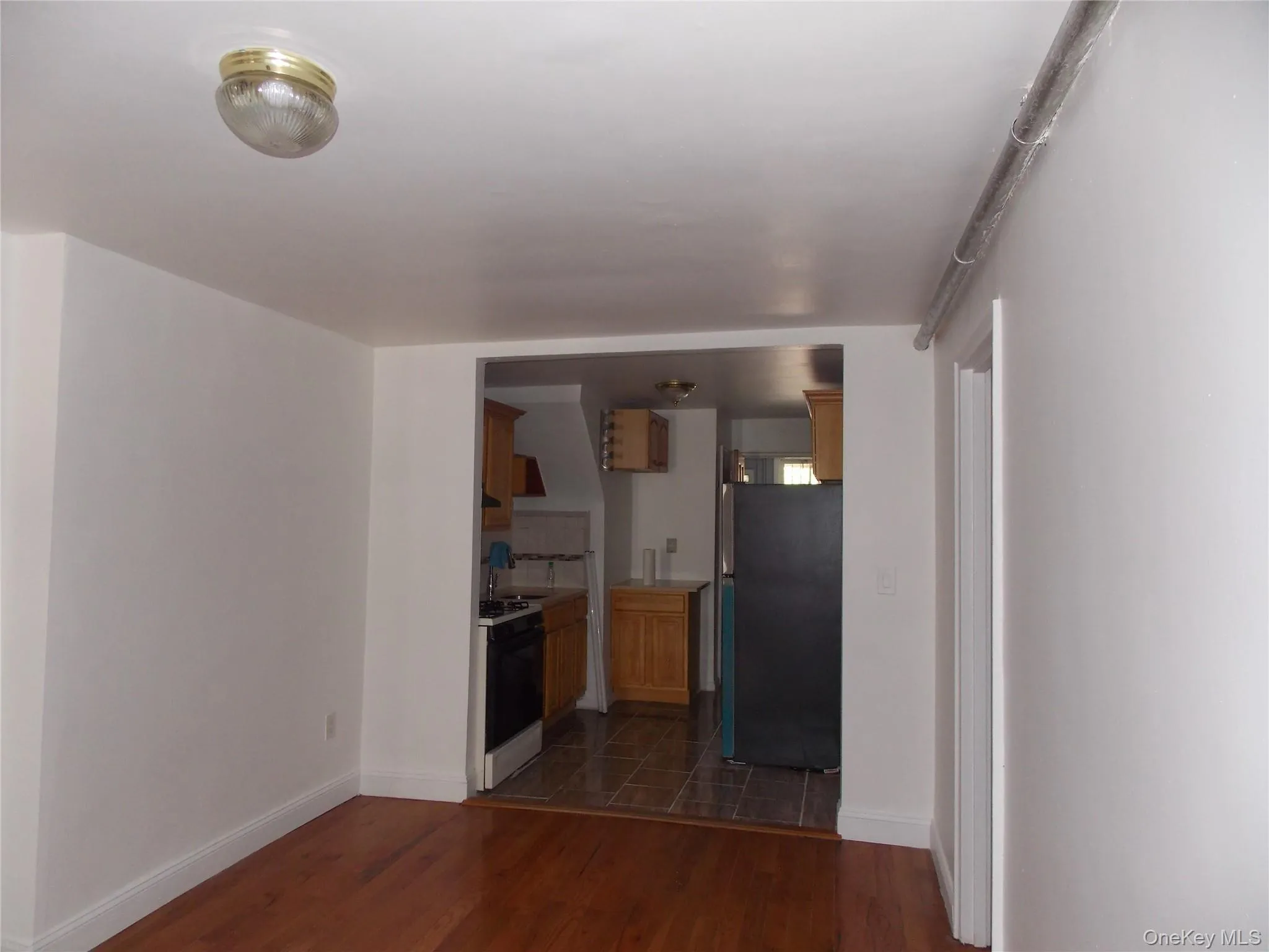 2927 Throop Avenue, New York, NY, 1 Bedroom Bedrooms, 3 Room Rooms,1 BathroomBathrooms,Residential Lease,For Rent,Throop,0,1049086 2927 Throop Avenue, New York, NY, 1 Bedroom Bedrooms, 3 Room Rooms,1 BathroomBathrooms,Residential Lease,For Rent,Throop,0,1049086