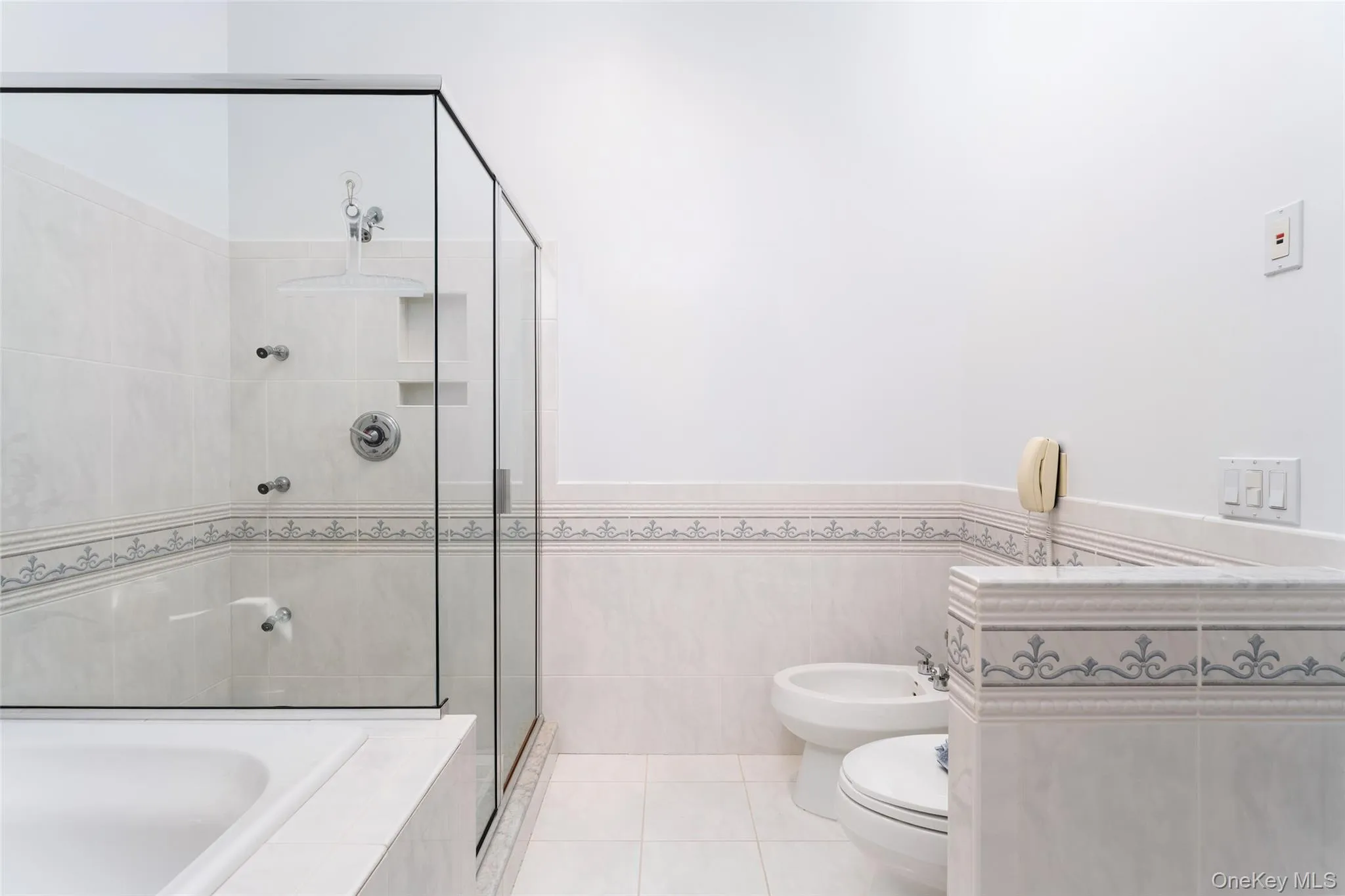 38 Old Fort Lane, Southampton, NY, 3 Bedrooms Bedrooms, 9 Rooms Rooms,3 BathroomsBathrooms,Residential,For Rent,Old Fort,0,1049087 38 Old Fort Lane, Southampton, NY, 3 Bedrooms Bedrooms, 9 Rooms Rooms,3 BathroomsBathrooms,Residential,For Rent,Old Fort,0,1049087