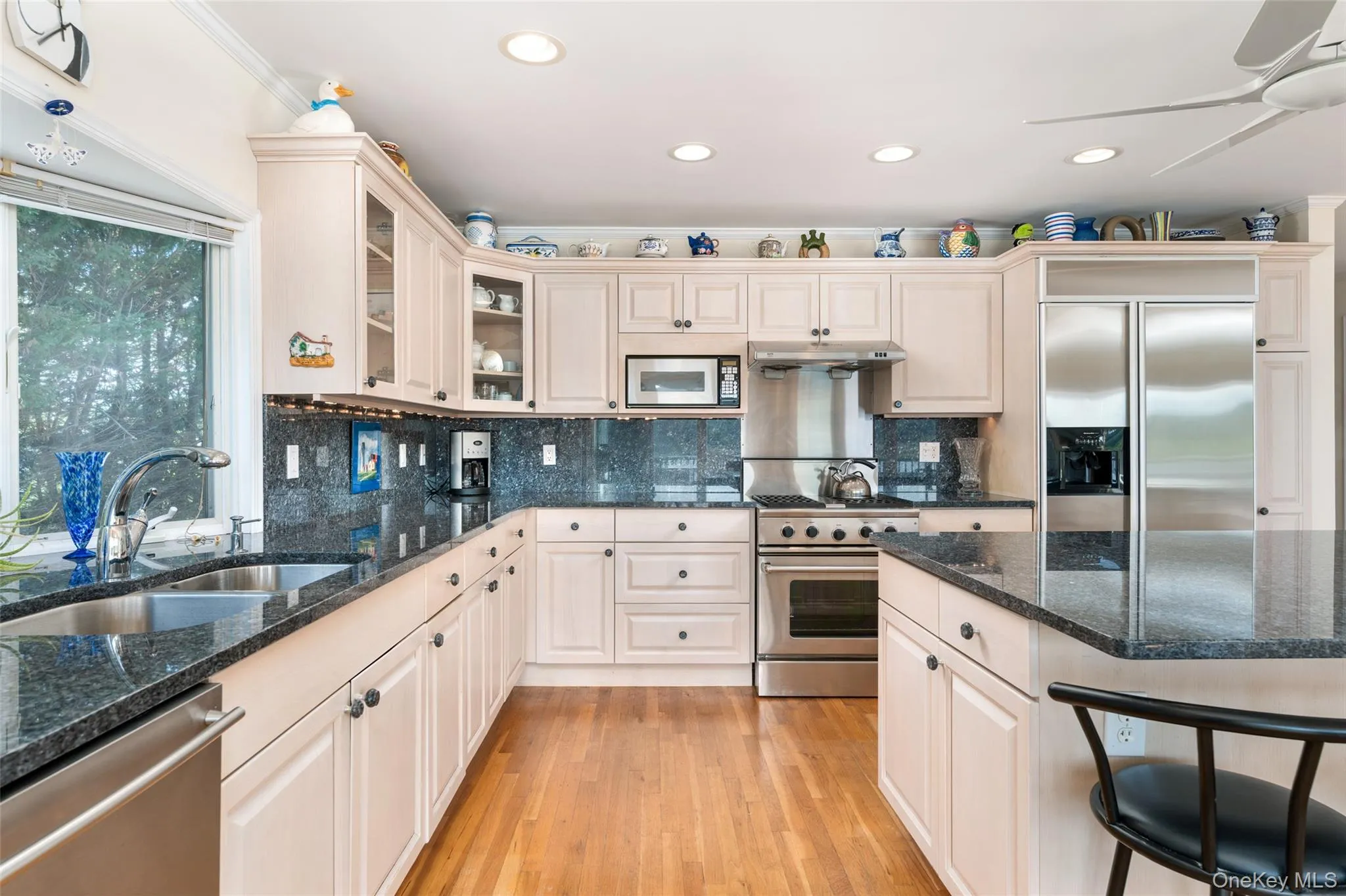 38 Old Fort Lane, Southampton, NY, 3 Bedrooms Bedrooms, 9 Rooms Rooms,3 BathroomsBathrooms,Residential,For Rent,Old Fort,0,1049087 38 Old Fort Lane, Southampton, NY, 3 Bedrooms Bedrooms, 9 Rooms Rooms,3 BathroomsBathrooms,Residential,For Rent,Old Fort,0,1049087