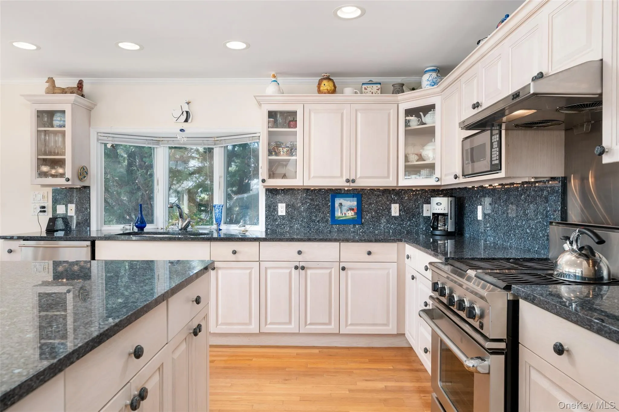 38 Old Fort Lane, Southampton, NY, 3 Bedrooms Bedrooms, 9 Rooms Rooms,3 BathroomsBathrooms,Residential,For Rent,Old Fort,0,1049087 38 Old Fort Lane, Southampton, NY, 3 Bedrooms Bedrooms, 9 Rooms Rooms,3 BathroomsBathrooms,Residential,For Rent,Old Fort,0,1049087