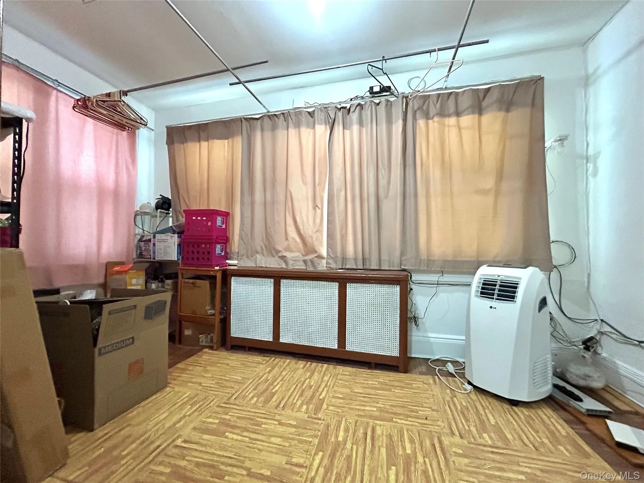 94-24 41st Road, New York, NY, 5 Bedrooms Bedrooms, 15 Rooms Rooms,3 BathroomsBathrooms,Residential,For Rent,41st,0,1049091 94-24 41st Road, New York, NY, 5 Bedrooms Bedrooms, 15 Rooms Rooms,3 BathroomsBathrooms,Residential,For Rent,41st,0,1049091