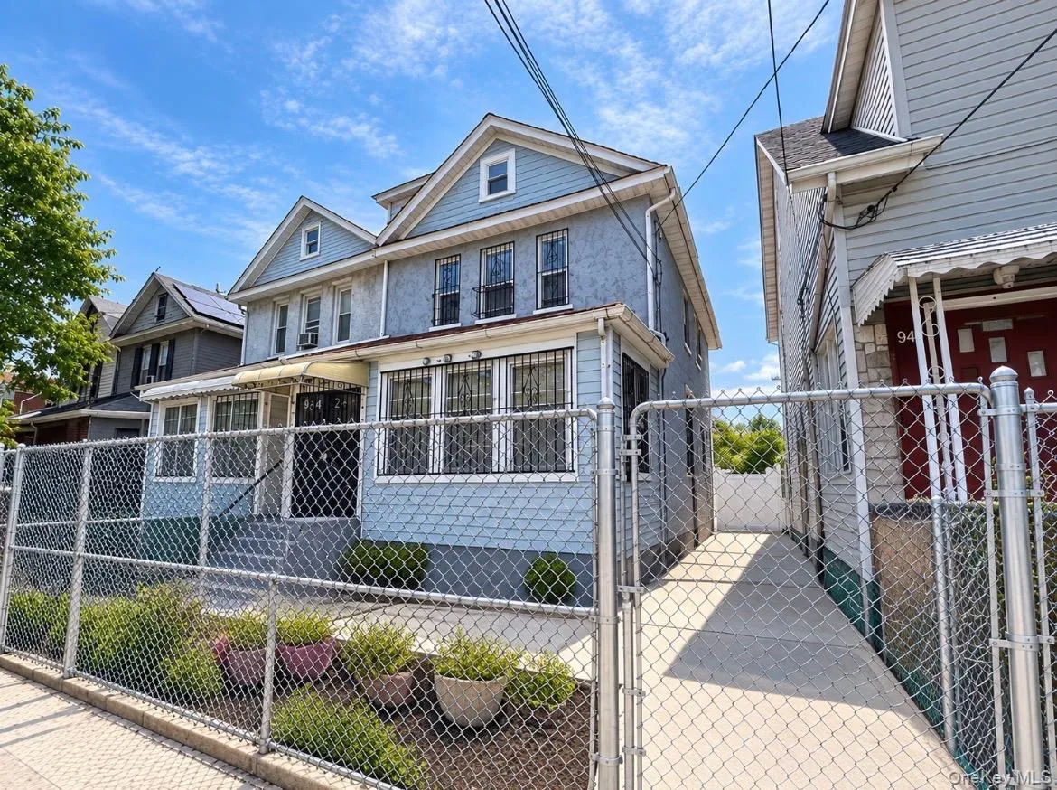 94-24 41st Road, New York, NY, 5 Bedrooms Bedrooms, 15 Rooms Rooms,3 BathroomsBathrooms,Residential,For Rent,41st,0,1049091 94-24 41st Road, New York, NY, 5 Bedrooms Bedrooms, 15 Rooms Rooms,3 BathroomsBathrooms,Residential,For Rent,41st,0,1049091