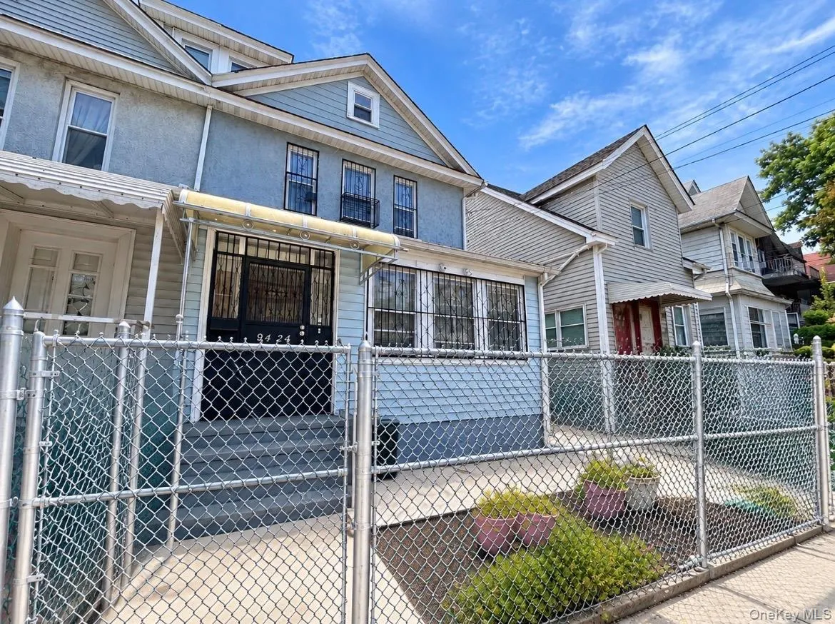 94-24 41st Road, New York, NY, 5 Bedrooms Bedrooms, 15 Rooms Rooms,3 BathroomsBathrooms,Residential,For Rent,41st,0,1049091 94-24 41st Road, New York, NY, 5 Bedrooms Bedrooms, 15 Rooms Rooms,3 BathroomsBathrooms,Residential,For Rent,41st,0,1049091