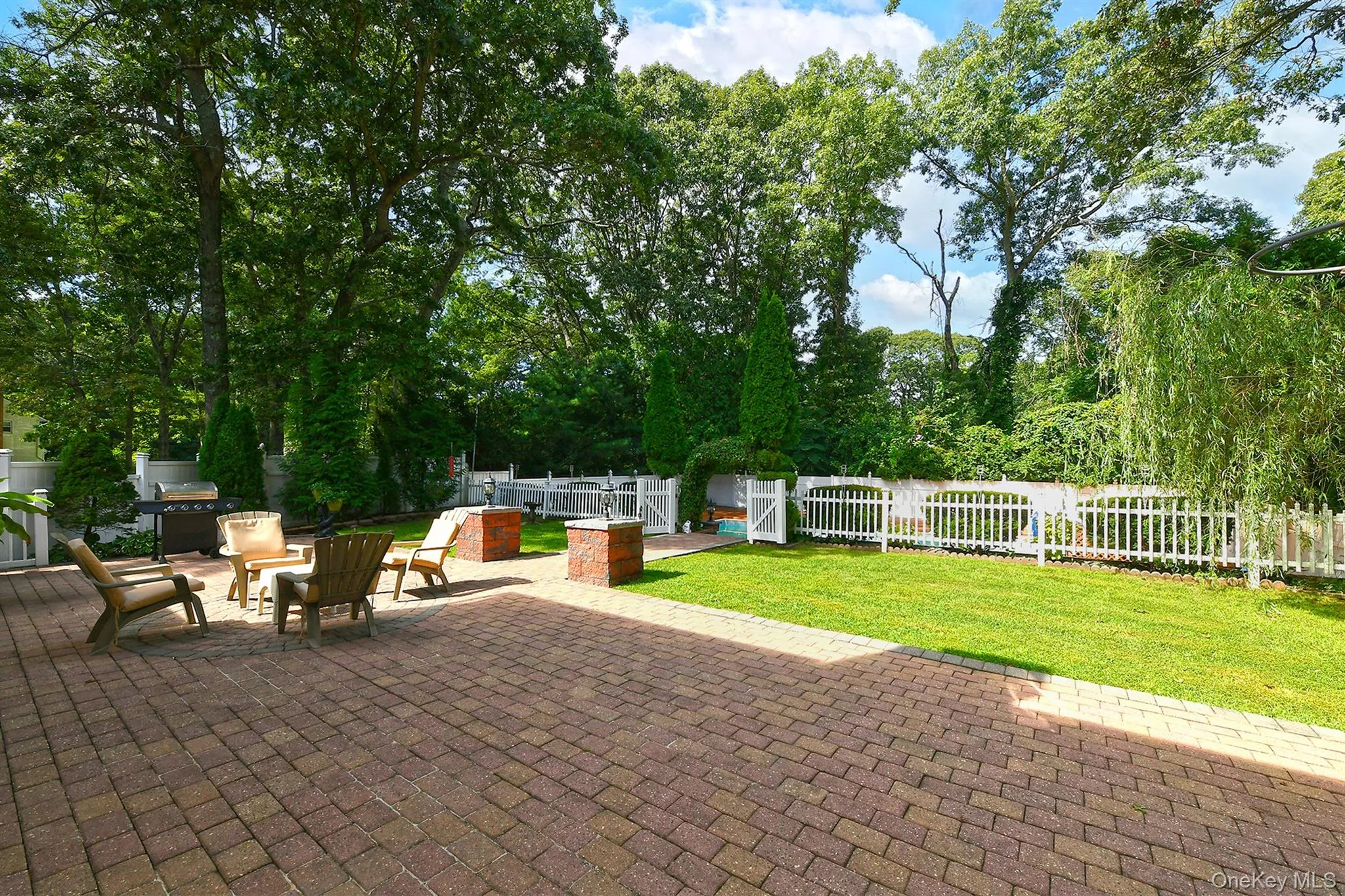 4 Village Hill Drive, Huntington, NY, 5 Bedrooms Bedrooms, 10 Rooms Rooms,4 BathroomsBathrooms,Residential,For Rent,Village Hill,0,1049094 4 Village Hill Drive, Huntington, NY, 5 Bedrooms Bedrooms, 10 Rooms Rooms,4 BathroomsBathrooms,Residential,For Rent,Village Hill,0,1049094