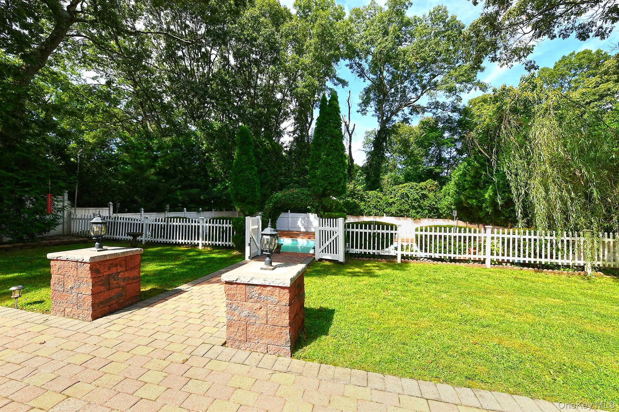 4 Village Hill Drive, Huntington, NY, 5 Bedrooms Bedrooms, 10 Rooms Rooms,4 BathroomsBathrooms,Residential,For Rent,Village Hill,0,1049094 4 Village Hill Drive, Huntington, NY, 5 Bedrooms Bedrooms, 10 Rooms Rooms,4 BathroomsBathrooms,Residential,For Rent,Village Hill,0,1049094