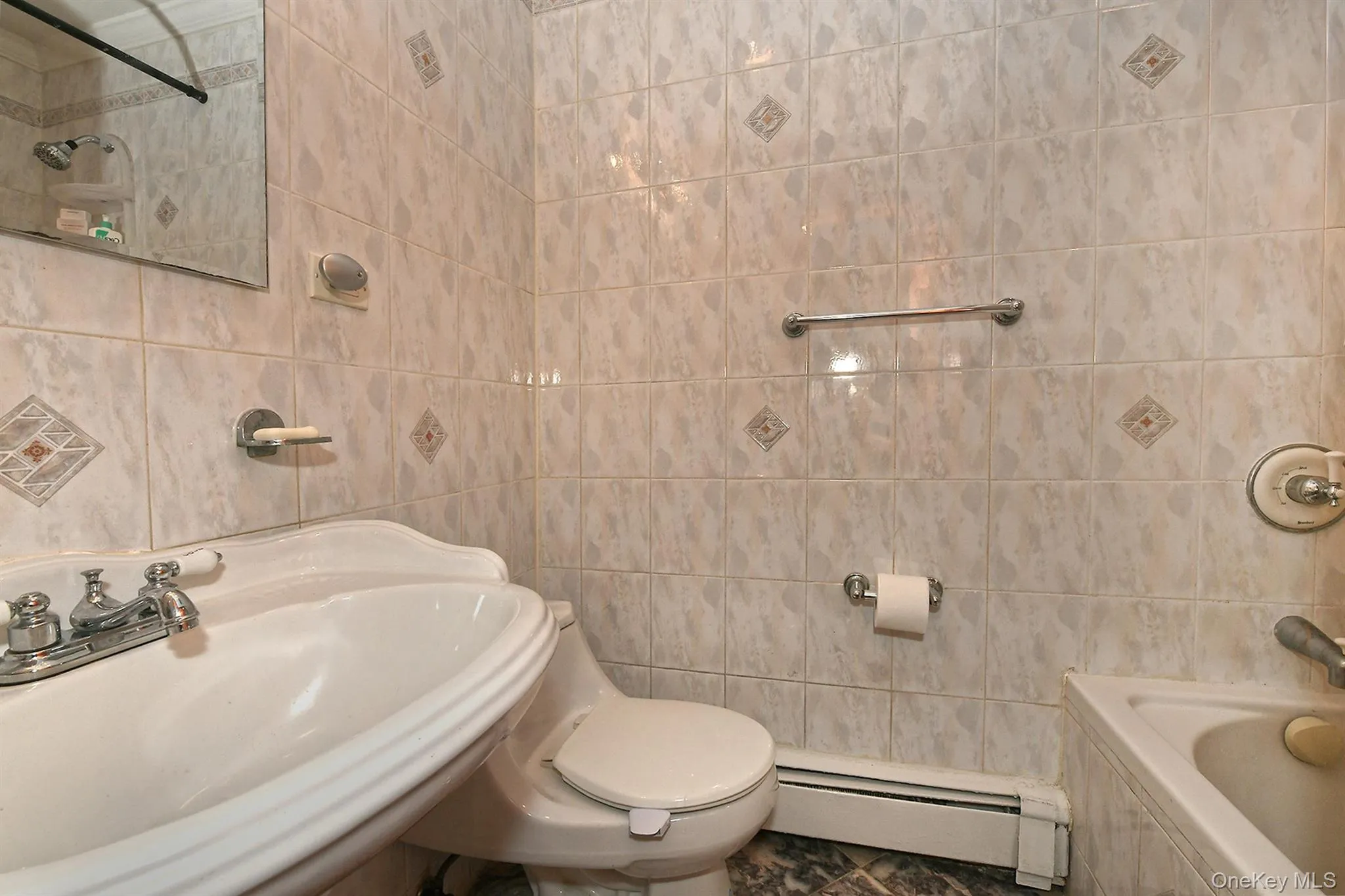 4 Village Hill Drive, Huntington, NY, 5 Bedrooms Bedrooms, 10 Rooms Rooms,4 BathroomsBathrooms,Residential,For Rent,Village Hill,0,1049094 4 Village Hill Drive, Huntington, NY, 5 Bedrooms Bedrooms, 10 Rooms Rooms,4 BathroomsBathrooms,Residential,For Rent,Village Hill,0,1049094