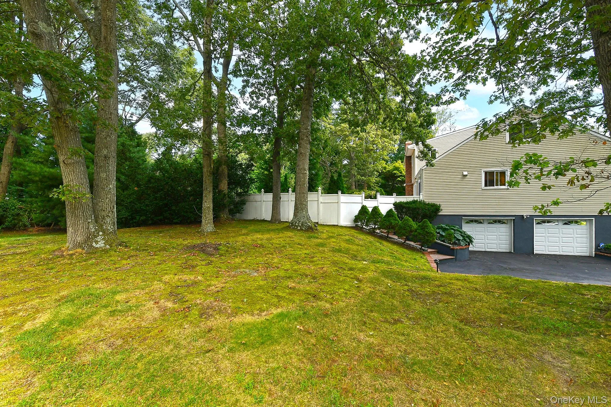 4 Village Hill Drive, Huntington, NY, 5 Bedrooms Bedrooms, 10 Rooms Rooms,4 BathroomsBathrooms,Residential,For Rent,Village Hill,0,1049094 4 Village Hill Drive, Huntington, NY, 5 Bedrooms Bedrooms, 10 Rooms Rooms,4 BathroomsBathrooms,Residential,For Rent,Village Hill,0,1049094