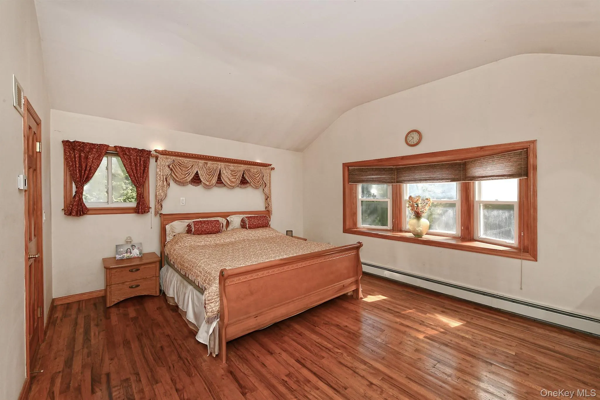 4 Village Hill Drive, Huntington, NY, 5 Bedrooms Bedrooms, 10 Rooms Rooms,4 BathroomsBathrooms,Residential,For Rent,Village Hill,0,1049094 4 Village Hill Drive, Huntington, NY, 5 Bedrooms Bedrooms, 10 Rooms Rooms,4 BathroomsBathrooms,Residential,For Rent,Village Hill,0,1049094