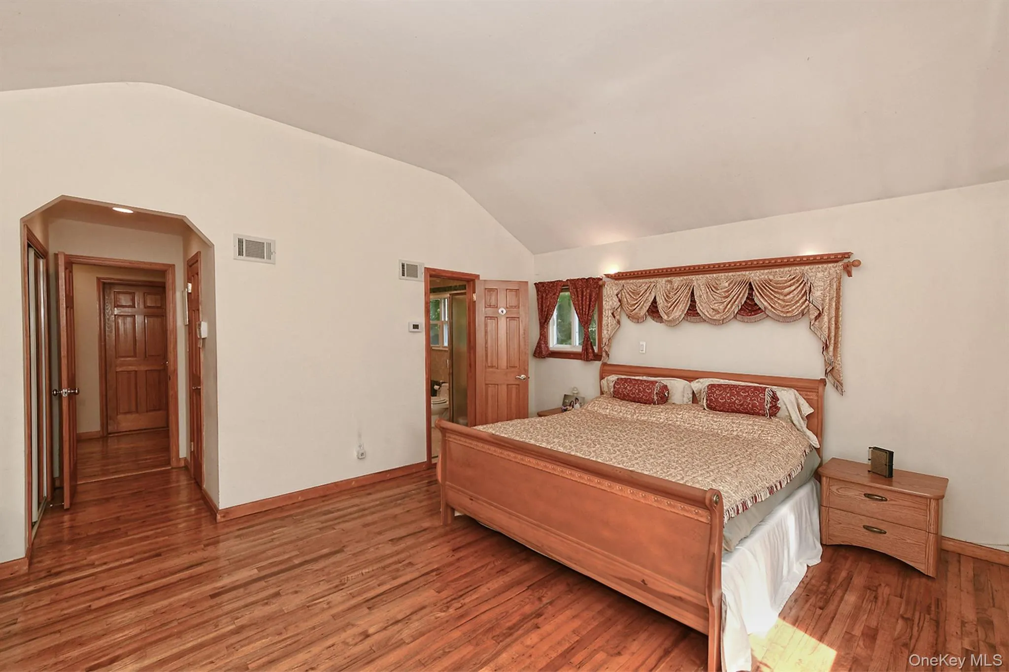 4 Village Hill Drive, Huntington, NY, 5 Bedrooms Bedrooms, 10 Rooms Rooms,4 BathroomsBathrooms,Residential,For Rent,Village Hill,0,1049094 4 Village Hill Drive, Huntington, NY, 5 Bedrooms Bedrooms, 10 Rooms Rooms,4 BathroomsBathrooms,Residential,For Rent,Village Hill,0,1049094