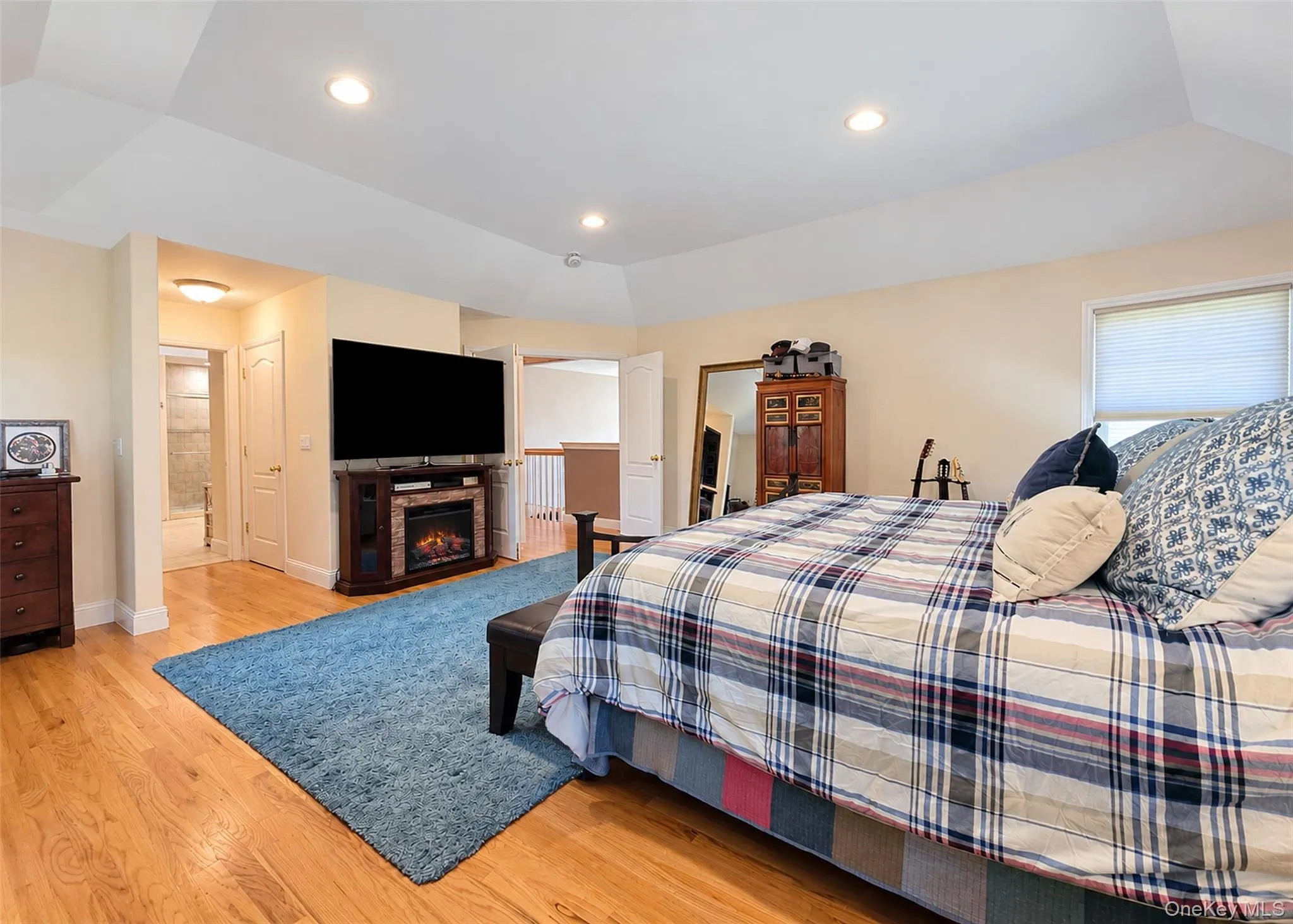 5 Keystone Court, Smithtown, NY, 5 Bedrooms Bedrooms, 14 Rooms Rooms,3 BathroomsBathrooms,Residential,For Rent,Keystone,0,1049096 5 Keystone Court, Smithtown, NY, 5 Bedrooms Bedrooms, 14 Rooms Rooms,3 BathroomsBathrooms,Residential,For Rent,Keystone,0,1049096