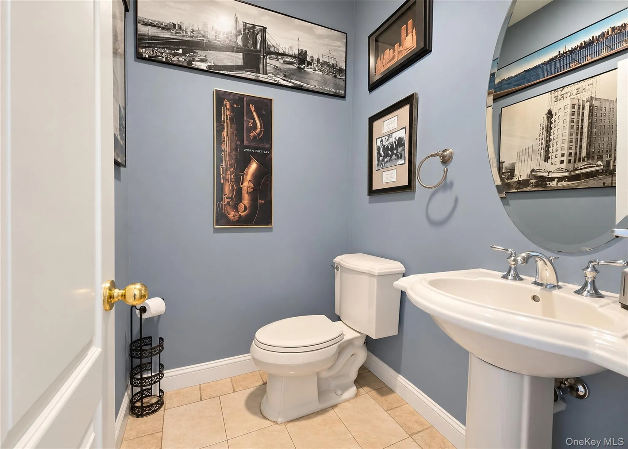 5 Keystone Court, Smithtown, NY, 5 Bedrooms Bedrooms, 14 Rooms Rooms,3 BathroomsBathrooms,Residential,For Rent,Keystone,0,1049096 5 Keystone Court, Smithtown, NY, 5 Bedrooms Bedrooms, 14 Rooms Rooms,3 BathroomsBathrooms,Residential,For Rent,Keystone,0,1049096