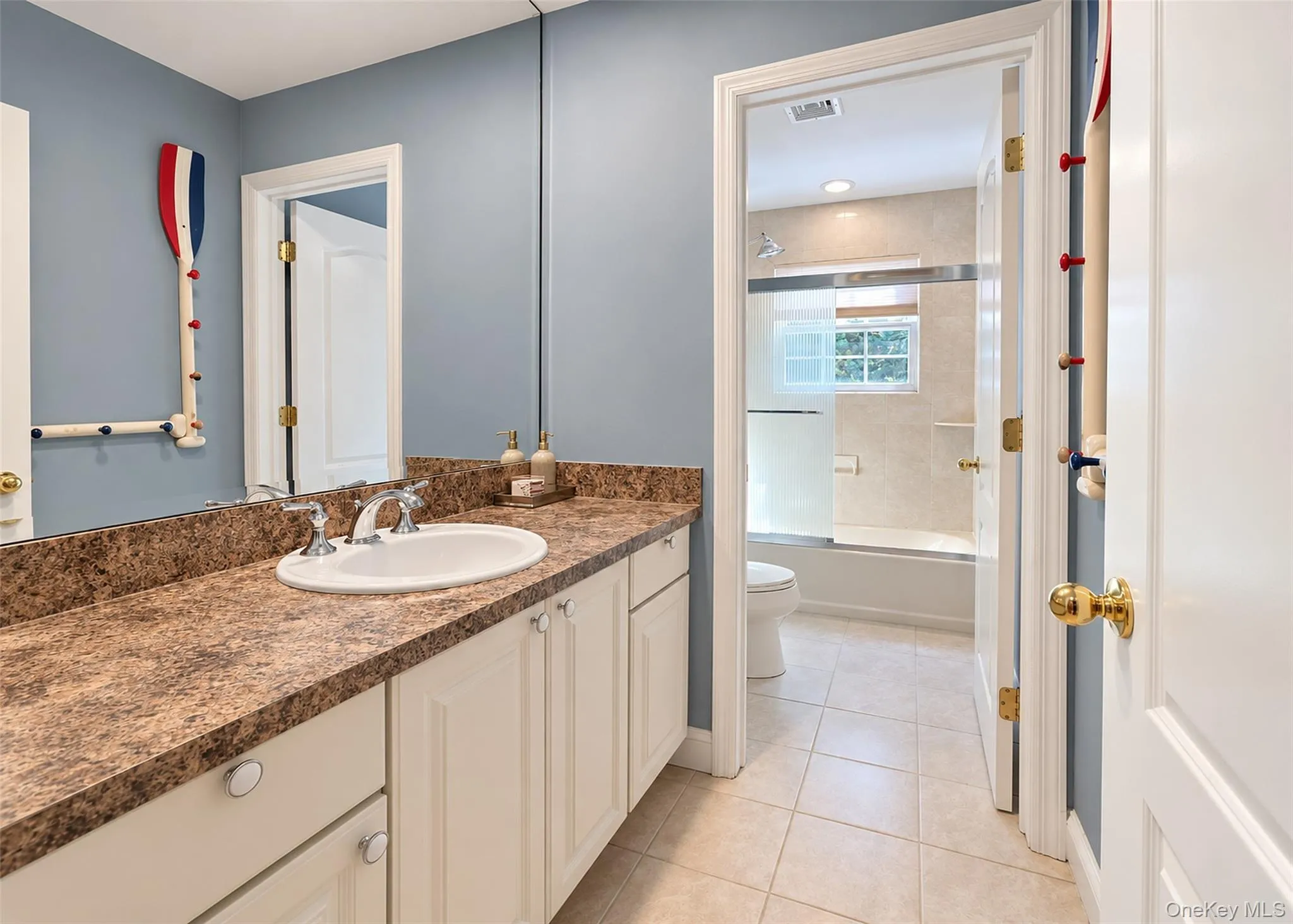 5 Keystone Court, Smithtown, NY, 5 Bedrooms Bedrooms, 14 Rooms Rooms,3 BathroomsBathrooms,Residential,For Rent,Keystone,0,1049096 5 Keystone Court, Smithtown, NY, 5 Bedrooms Bedrooms, 14 Rooms Rooms,3 BathroomsBathrooms,Residential,For Rent,Keystone,0,1049096