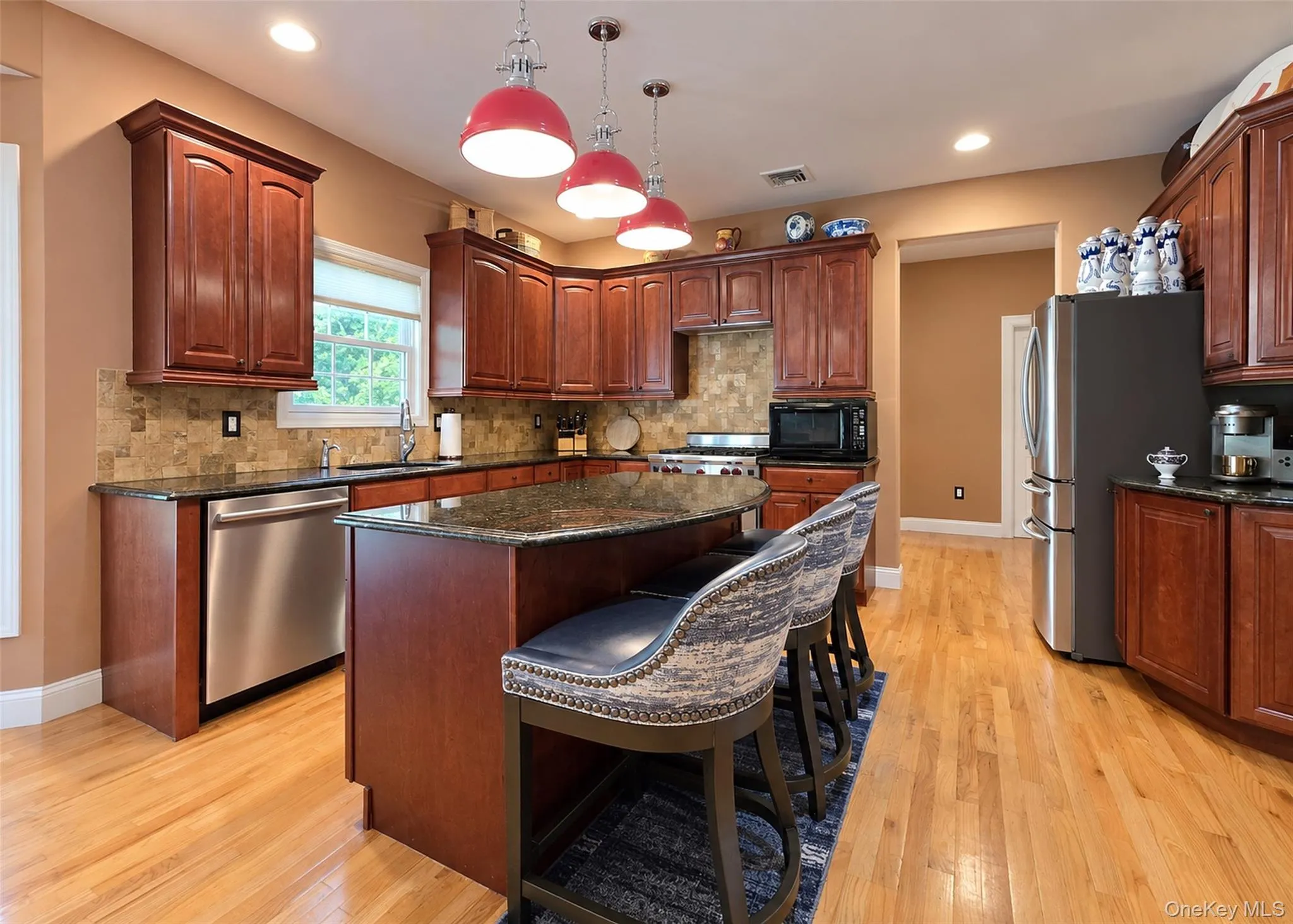 5 Keystone Court, Smithtown, NY, 5 Bedrooms Bedrooms, 14 Rooms Rooms,3 BathroomsBathrooms,Residential,For Rent,Keystone,0,1049096 5 Keystone Court, Smithtown, NY, 5 Bedrooms Bedrooms, 14 Rooms Rooms,3 BathroomsBathrooms,Residential,For Rent,Keystone,0,1049096