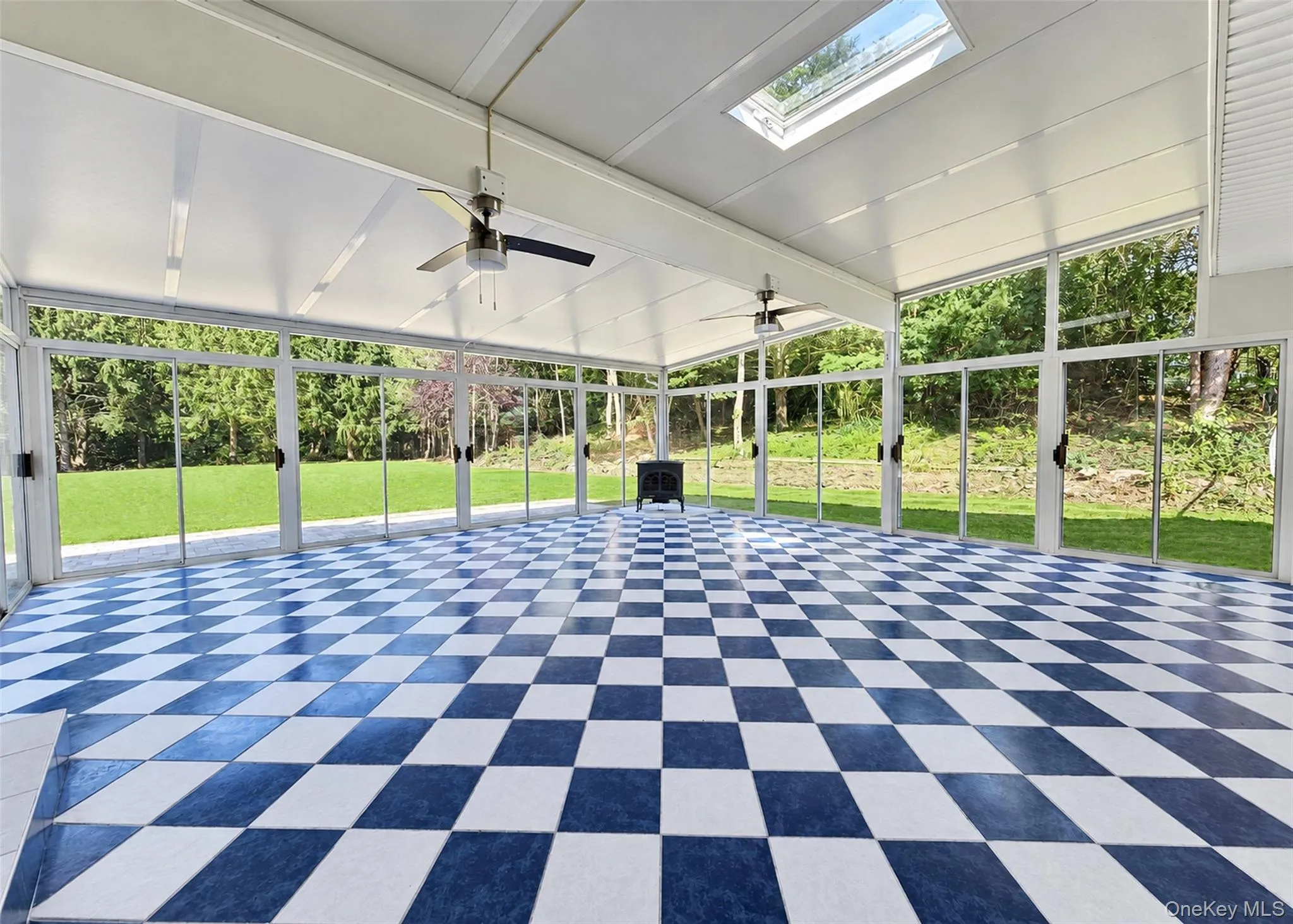 19 Victoria Lane, Brookhaven, NY, 4 Bedrooms Bedrooms, 9 Rooms Rooms,3 BathroomsBathrooms,Residential,For Rent,Victoria,0,1049098 19 Victoria Lane, Brookhaven, NY, 4 Bedrooms Bedrooms, 9 Rooms Rooms,3 BathroomsBathrooms,Residential,For Rent,Victoria,0,1049098