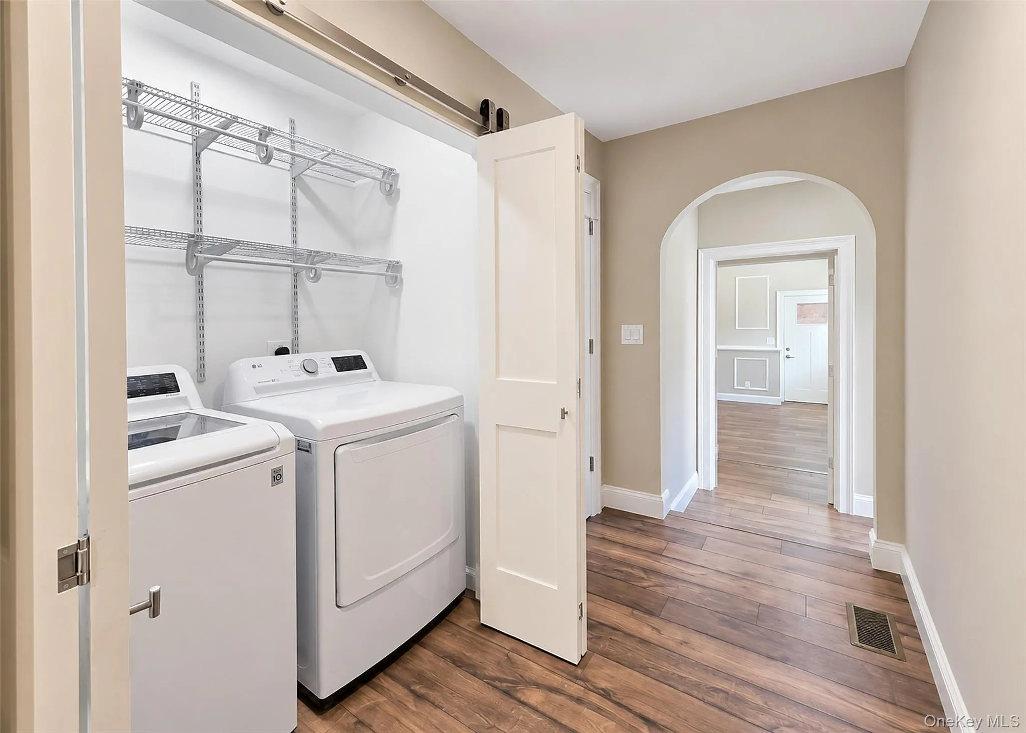 19 Victoria Lane, Brookhaven, NY, 4 Bedrooms Bedrooms, 9 Rooms Rooms,3 BathroomsBathrooms,Residential,For Rent,Victoria,0,1049098 19 Victoria Lane, Brookhaven, NY, 4 Bedrooms Bedrooms, 9 Rooms Rooms,3 BathroomsBathrooms,Residential,For Rent,Victoria,0,1049098