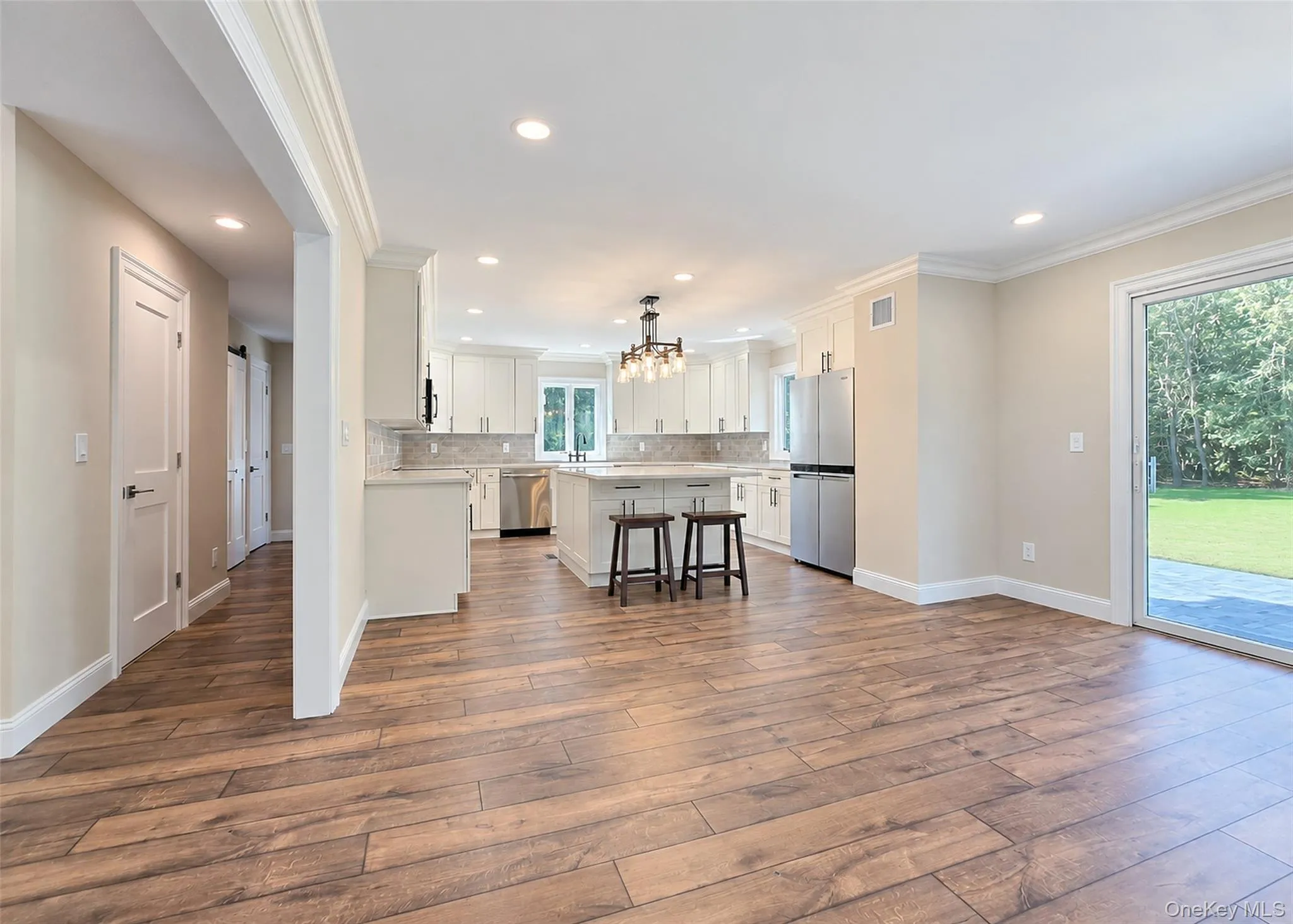 19 Victoria Lane, Brookhaven, NY, 4 Bedrooms Bedrooms, 9 Rooms Rooms,3 BathroomsBathrooms,Residential,For Rent,Victoria,0,1049098 19 Victoria Lane, Brookhaven, NY, 4 Bedrooms Bedrooms, 9 Rooms Rooms,3 BathroomsBathrooms,Residential,For Rent,Victoria,0,1049098