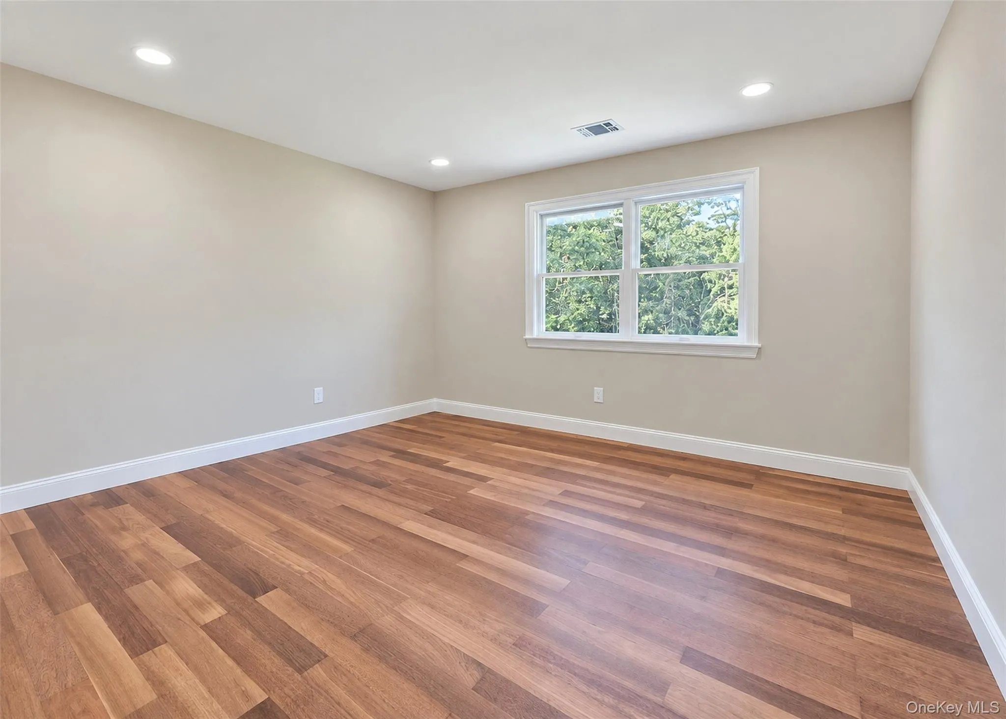19 Victoria Lane, Brookhaven, NY, 4 Bedrooms Bedrooms, 9 Rooms Rooms,3 BathroomsBathrooms,Residential,For Rent,Victoria,0,1049098 19 Victoria Lane, Brookhaven, NY, 4 Bedrooms Bedrooms, 9 Rooms Rooms,3 BathroomsBathrooms,Residential,For Rent,Victoria,0,1049098