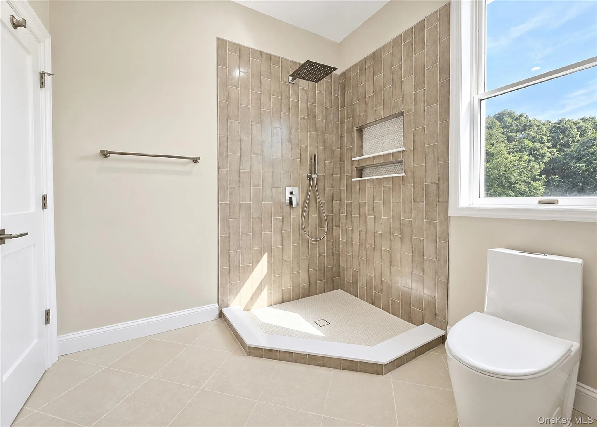 19 Victoria Lane, Brookhaven, NY, 4 Bedrooms Bedrooms, 9 Rooms Rooms,3 BathroomsBathrooms,Residential,For Rent,Victoria,0,1049098 19 Victoria Lane, Brookhaven, NY, 4 Bedrooms Bedrooms, 9 Rooms Rooms,3 BathroomsBathrooms,Residential,For Rent,Victoria,0,1049098