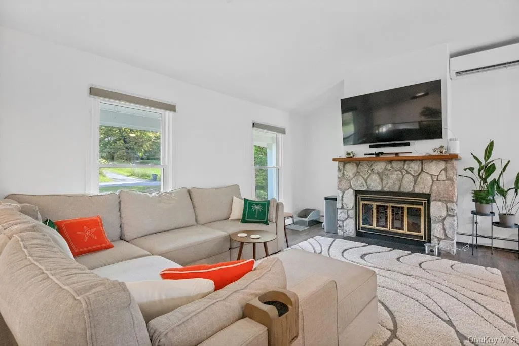 142 Loder Road, Yorktown, NY, 4 Bedrooms Bedrooms, 9 Rooms Rooms,2 BathroomsBathrooms,Residential,For Rent,Loder,0,1049099 142 Loder Road, Yorktown, NY, 4 Bedrooms Bedrooms, 9 Rooms Rooms,2 BathroomsBathrooms,Residential,For Rent,Loder,0,1049099