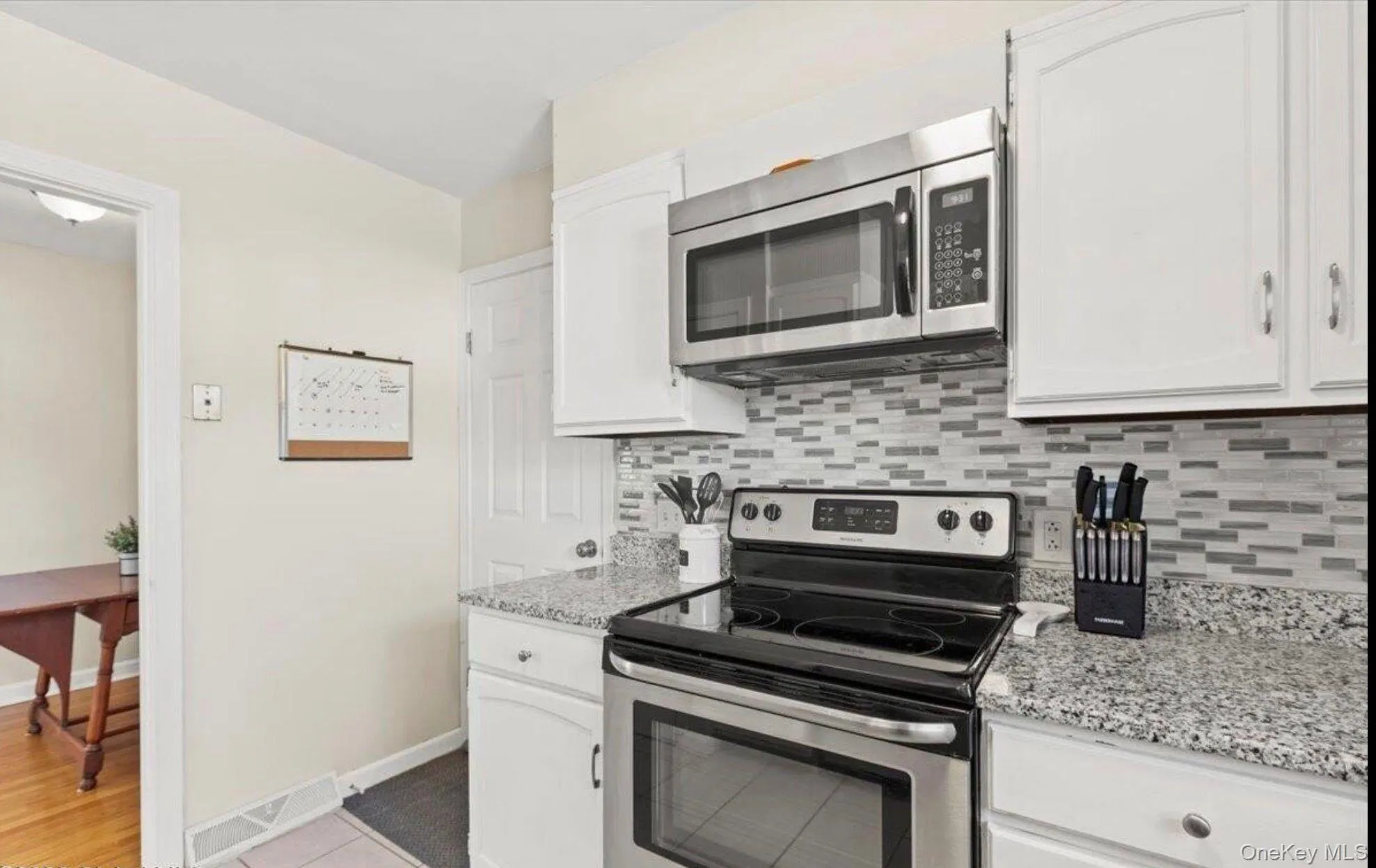 127 Park Avenue, Schenectady, NY, 3 Bedrooms Bedrooms, 4 Rooms Rooms,2 BathroomsBathrooms,Residential,For Rent,Park Avenue,0,1049111 127 Park Avenue, Schenectady, NY, 3 Bedrooms Bedrooms, 4 Rooms Rooms,2 BathroomsBathrooms,Residential,For Rent,Park Avenue,0,1049111