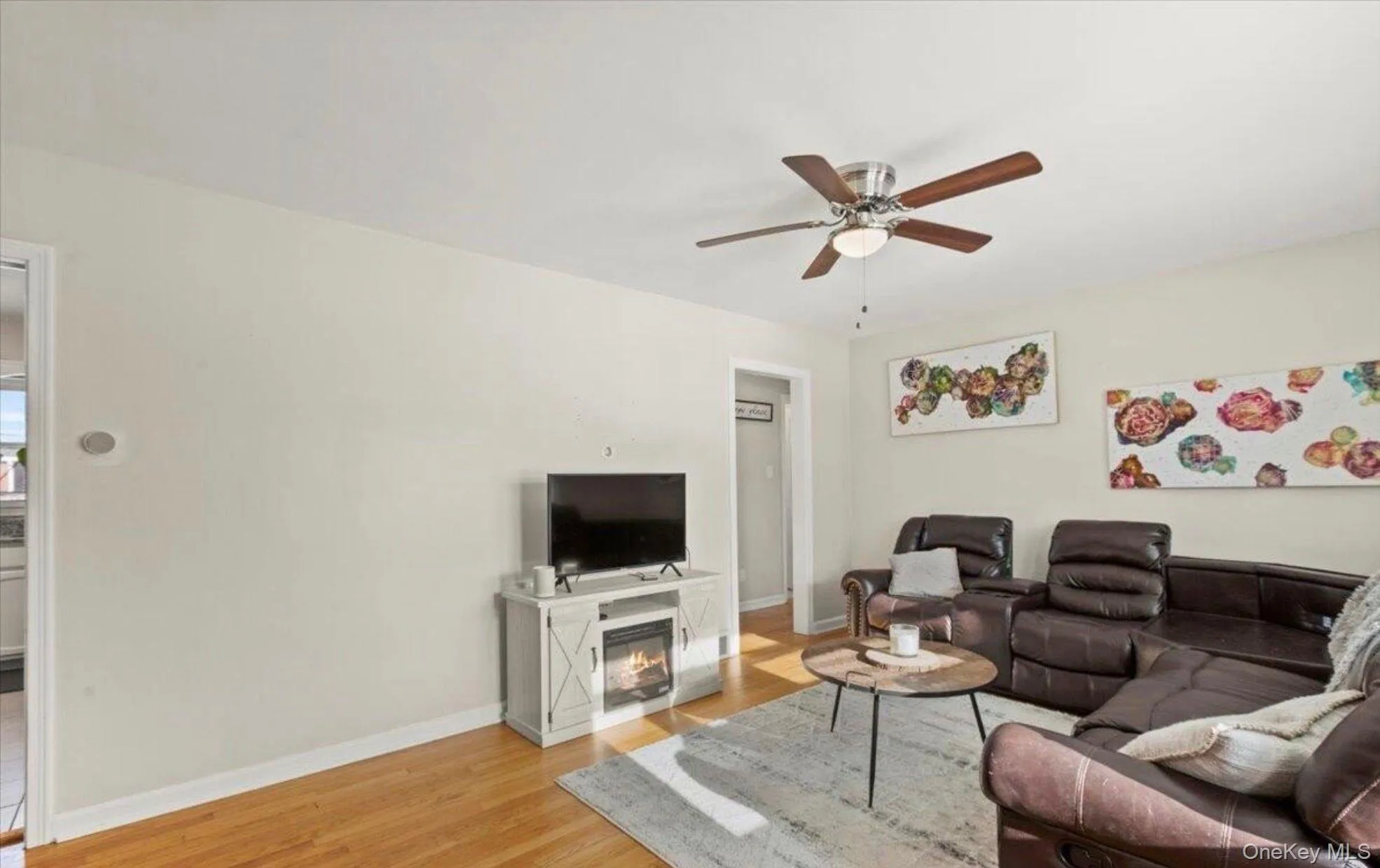127 Park Avenue, Schenectady, NY, 3 Bedrooms Bedrooms, 4 Rooms Rooms,2 BathroomsBathrooms,Residential,For Rent,Park Avenue,0,1049111 127 Park Avenue, Schenectady, NY, 3 Bedrooms Bedrooms, 4 Rooms Rooms,2 BathroomsBathrooms,Residential,For Rent,Park Avenue,0,1049111