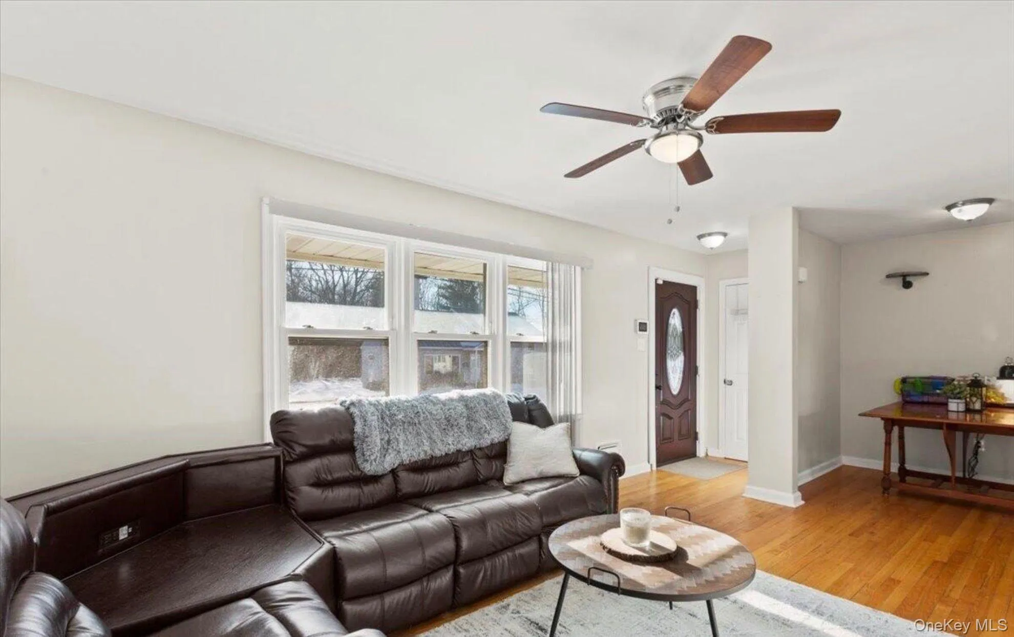 127 Park Avenue, Schenectady, NY, 3 Bedrooms Bedrooms, 4 Rooms Rooms,2 BathroomsBathrooms,Residential,For Rent,Park Avenue,0,1049111 127 Park Avenue, Schenectady, NY, 3 Bedrooms Bedrooms, 4 Rooms Rooms,2 BathroomsBathrooms,Residential,For Rent,Park Avenue,0,1049111