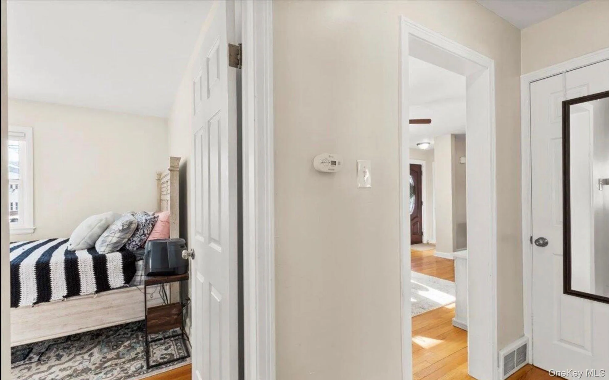 127 Park Avenue, Schenectady, NY, 3 Bedrooms Bedrooms, 4 Rooms Rooms,2 BathroomsBathrooms,Residential,For Rent,Park Avenue,0,1049111 127 Park Avenue, Schenectady, NY, 3 Bedrooms Bedrooms, 4 Rooms Rooms,2 BathroomsBathrooms,Residential,For Rent,Park Avenue,0,1049111